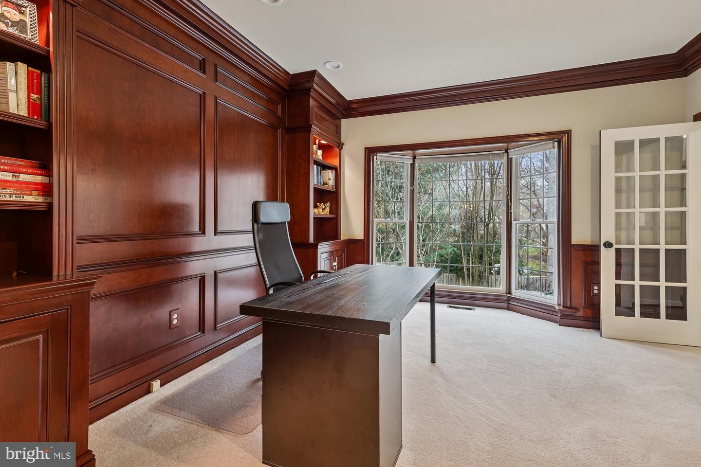 8514 OAK CHASE CIR, FAIRFAX STATION, Virginia 22039, 6 Bedrooms Bedrooms, ,4 BathroomsBathrooms,Residential,For sale,8514 OAK CHASE CIR,VAFX2287482 MLS # VAFX2287482