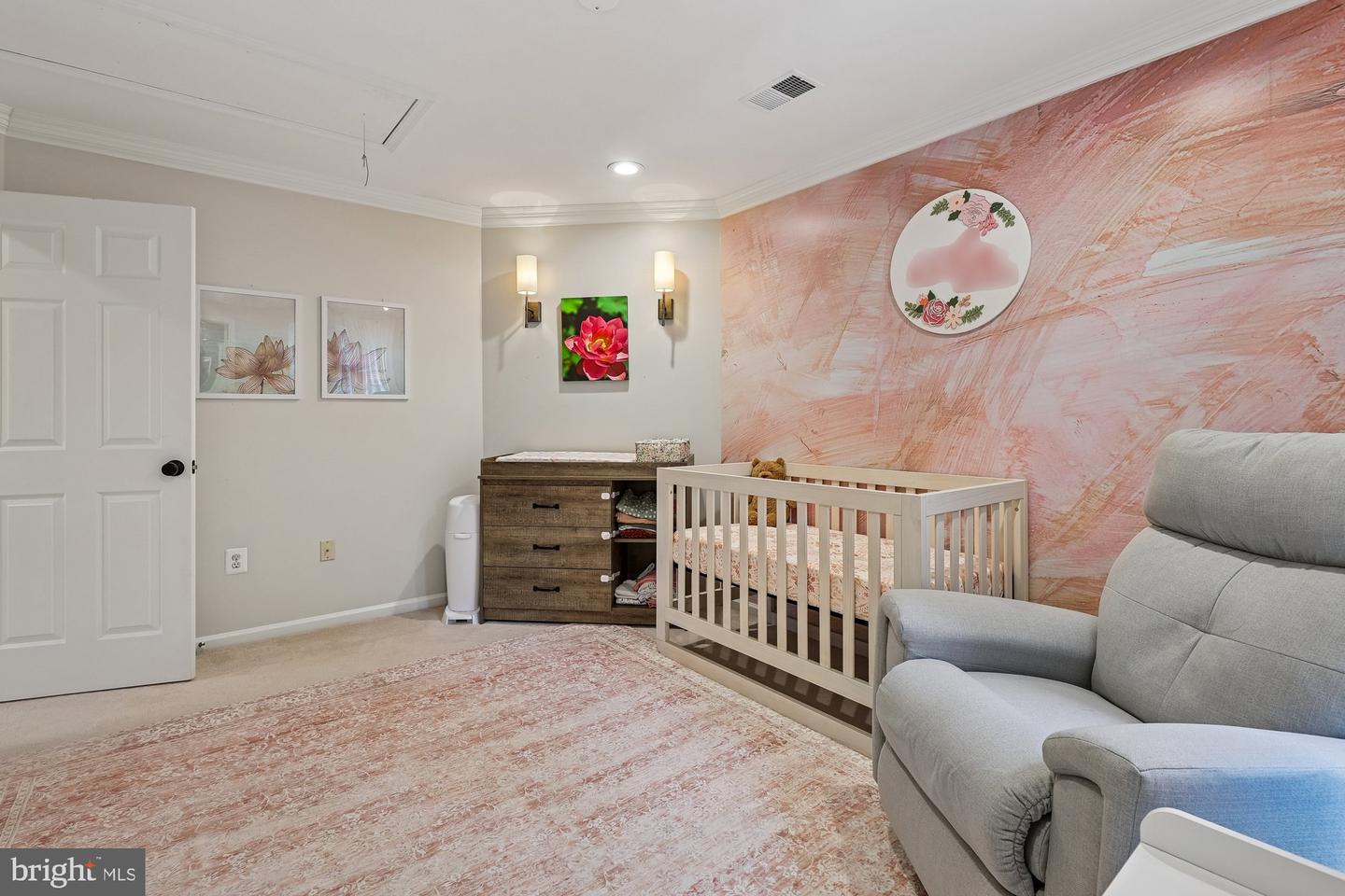 8514 OAK CHASE CIR, FAIRFAX STATION, Virginia 22039, 6 Bedrooms Bedrooms, ,4 BathroomsBathrooms,Residential,For sale,8514 OAK CHASE CIR,VAFX2287482 MLS # VAFX2287482