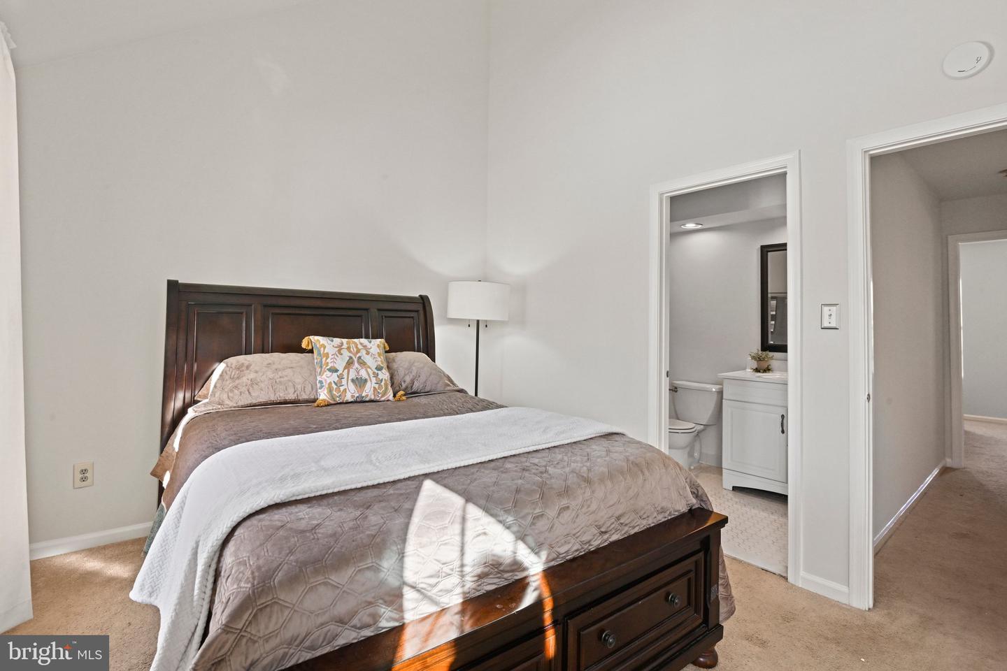 44025 ABERDEEN TER, ASHBURN, Virginia 20147, 3 Bedrooms Bedrooms, ,2 BathroomsBathrooms,Residential,For sale,44025 ABERDEEN TER,VALO2114636 MLS # VALO2114636