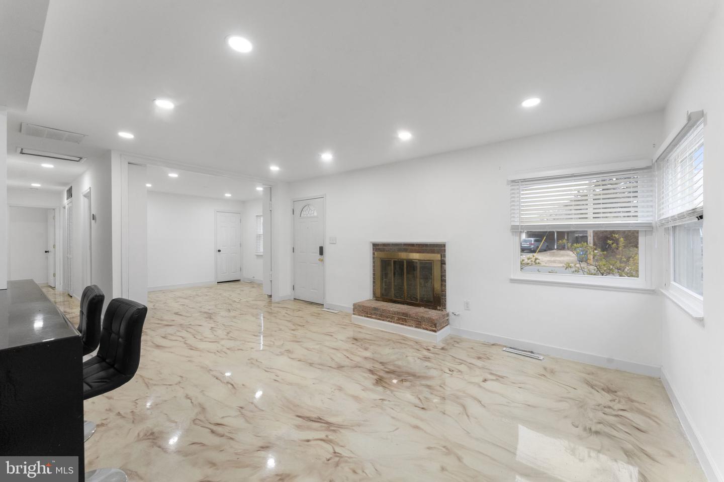 6703 CIMARRON ST, SPRINGFIELD, Virginia 22150, 3 Bedrooms Bedrooms, ,2 BathroomsBathrooms,Residential,For sale,6703 CIMARRON ST,VAFX2287568 MLS # VAFX2287568