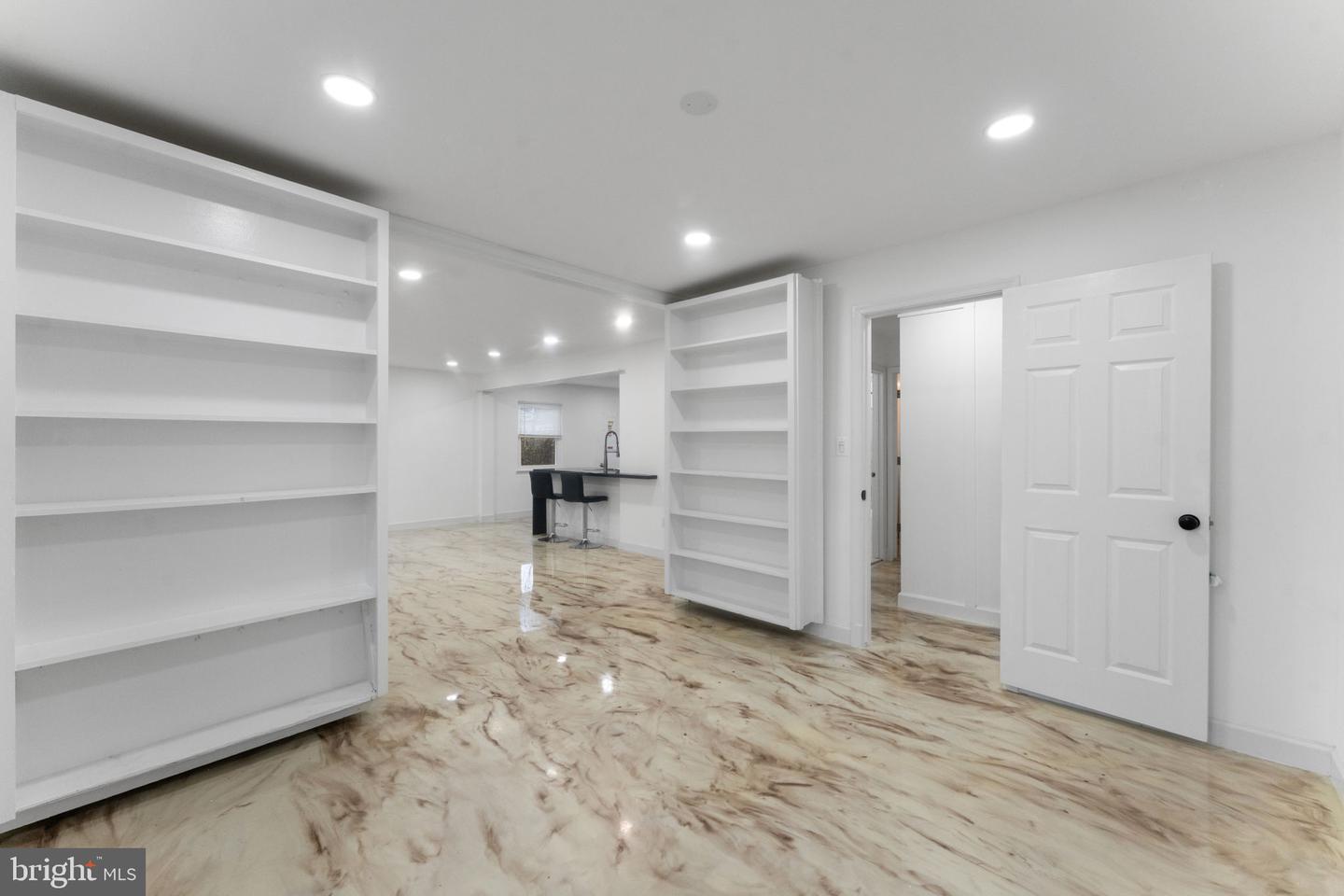 6703 CIMARRON ST, SPRINGFIELD, Virginia 22150, 3 Bedrooms Bedrooms, ,2 BathroomsBathrooms,Residential,For sale,6703 CIMARRON ST,VAFX2287568 MLS # VAFX2287568