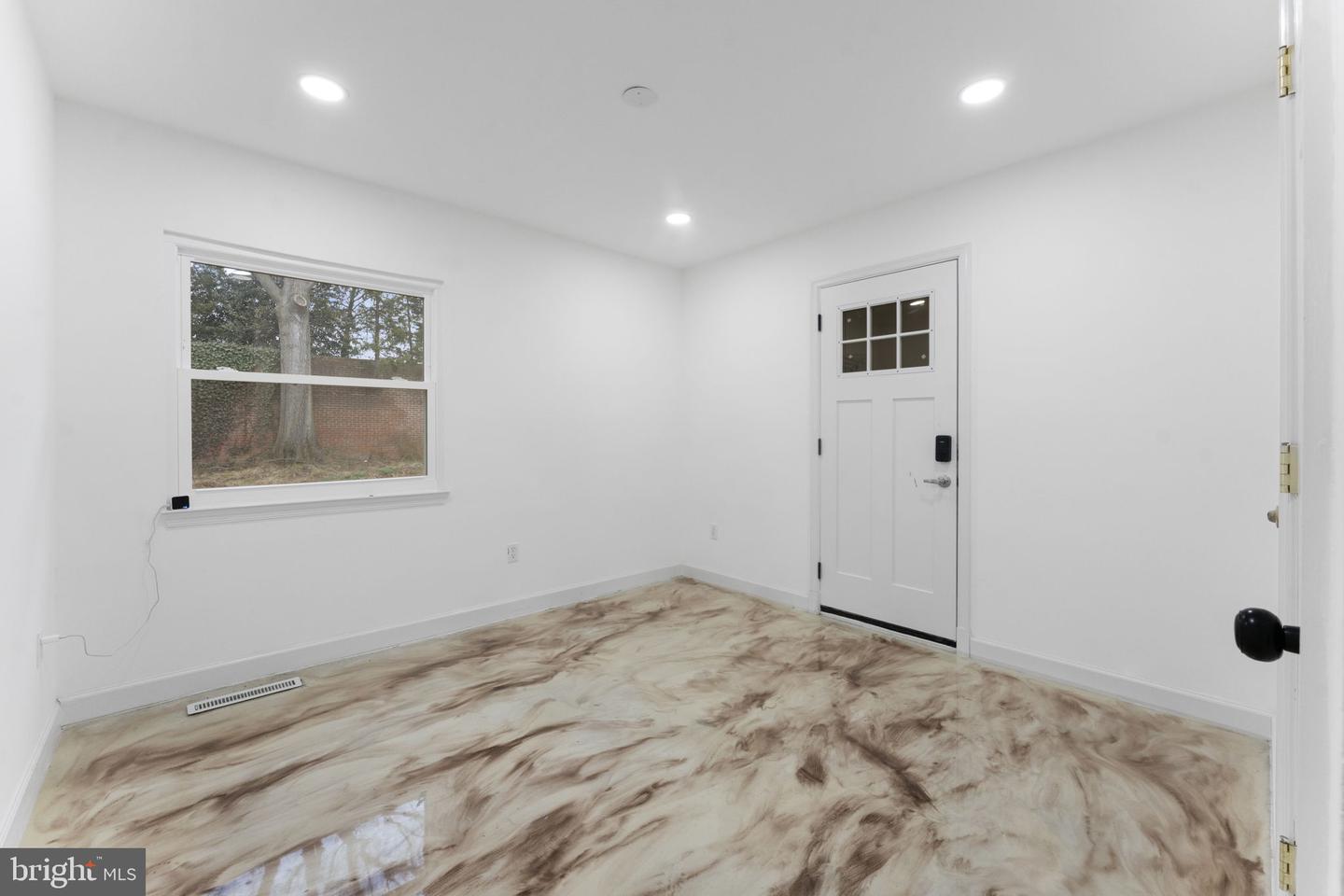 6703 CIMARRON ST, SPRINGFIELD, Virginia 22150, 3 Bedrooms Bedrooms, ,2 BathroomsBathrooms,Residential,For sale,6703 CIMARRON ST,VAFX2287568 MLS # VAFX2287568