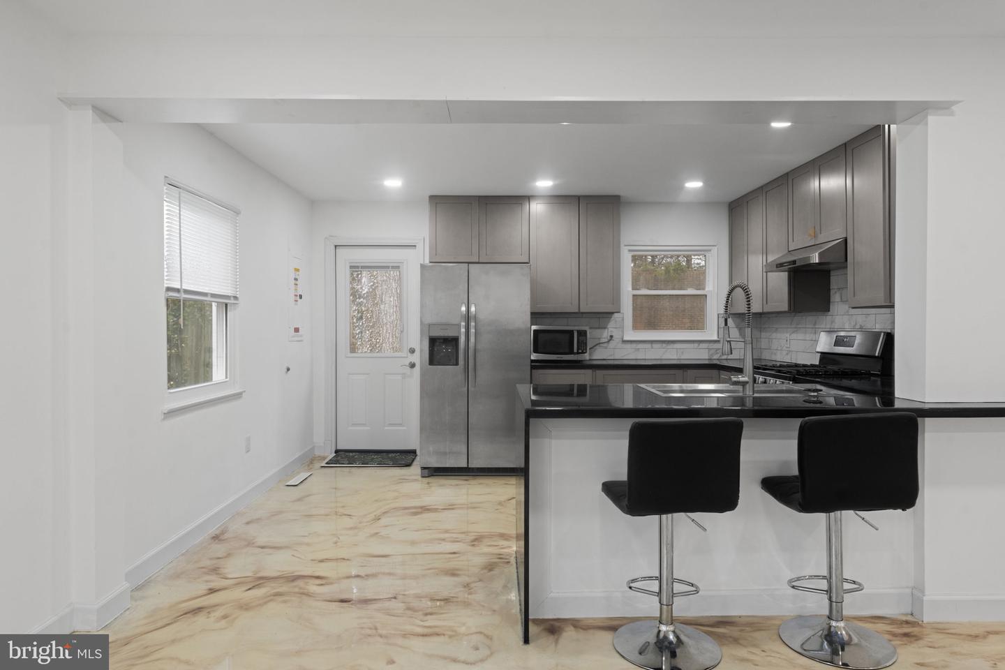 6703 CIMARRON ST, SPRINGFIELD, Virginia 22150, 3 Bedrooms Bedrooms, ,2 BathroomsBathrooms,Residential,For sale,6703 CIMARRON ST,VAFX2287568 MLS # VAFX2287568