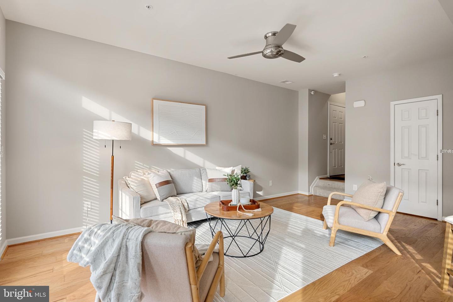 25236 ORCHARD VIEW TER, CHANTILLY, Virginia 20152, 3 Bedrooms Bedrooms, ,2 BathroomsBathrooms,Residential,For sale,25236 ORCHARD VIEW TER,VALO2114684 MLS # VALO2114684