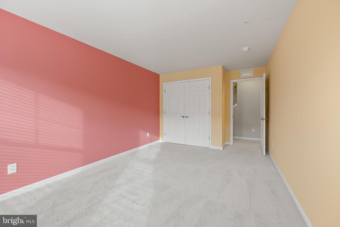 25236 ORCHARD VIEW TER, CHANTILLY, Virginia 20152, 3 Bedrooms Bedrooms, ,2 BathroomsBathrooms,Residential,For sale,25236 ORCHARD VIEW TER,VALO2114684 MLS # VALO2114684