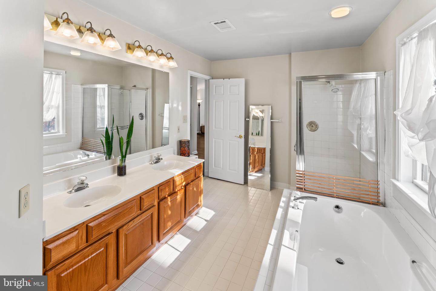 13537 PACE CT, WOODBRIDGE, Virginia 22193, 5 Bedrooms Bedrooms, ,3 BathroomsBathrooms,Residential,For sale,13537 PACE CT,VAPW2111276 MLS # VAPW2111276