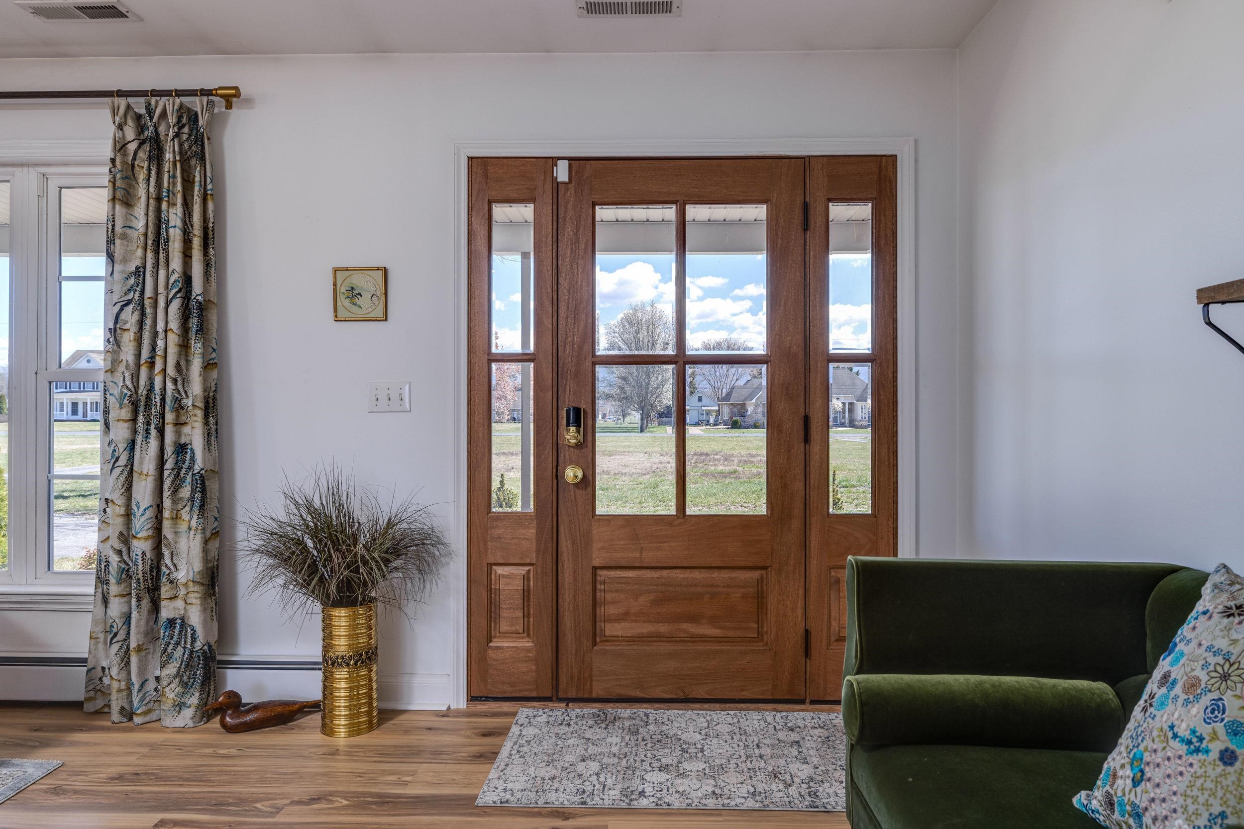 901 RIVERSIDE AVE, GROTTOES, Virginia 24441, 5 Bedrooms Bedrooms, ,3 BathroomsBathrooms,Residential,901 RIVERSIDE AVE,673685 MLS # 673685 901 RIVERSIDE AVE, GROTTOES, Virginia 24441, 5 Bedrooms Bedrooms, ,3 BathroomsBathrooms,Residential,901 RIVERSIDE AVE,673685 MLS # 673685