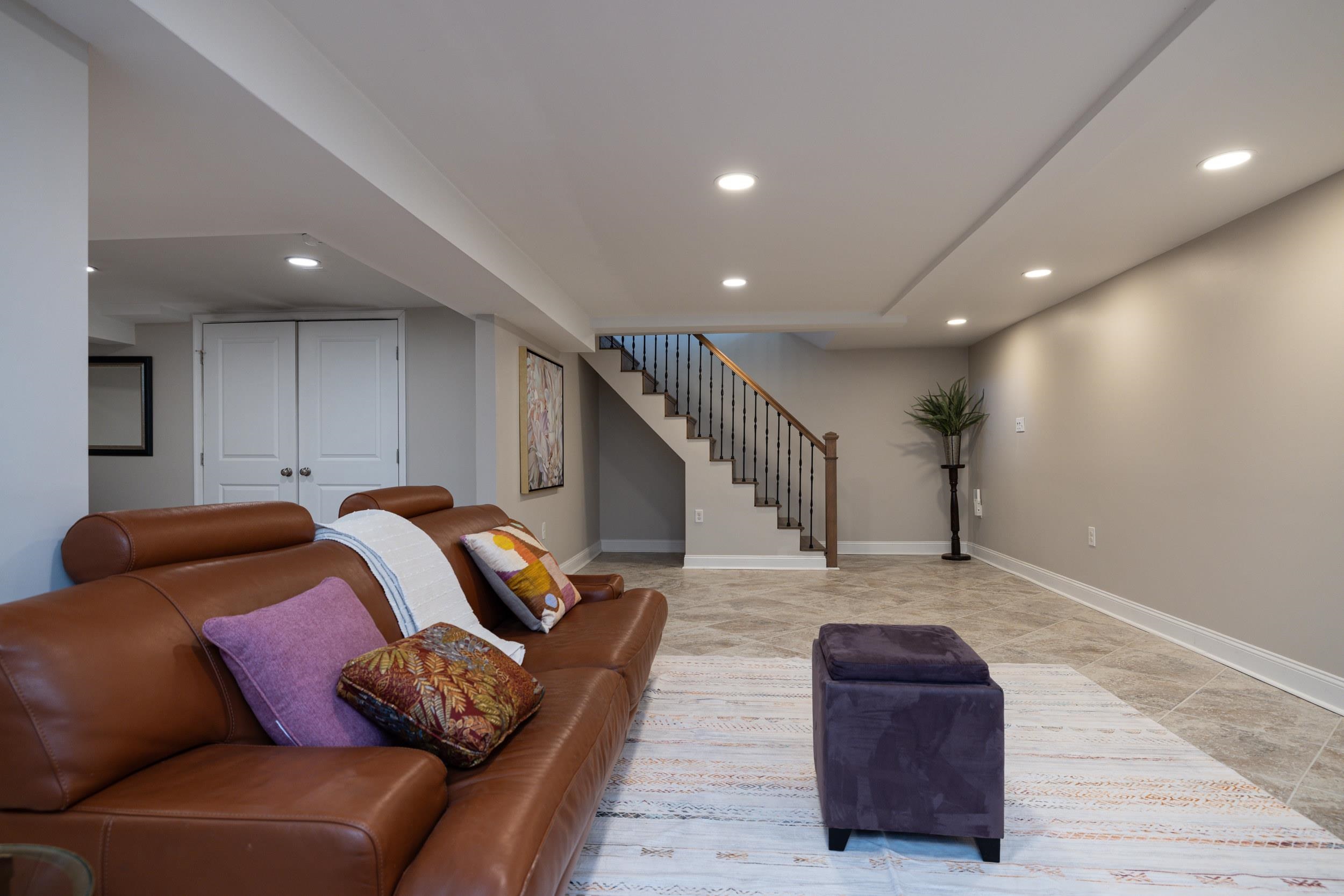 901 RIVERSIDE AVE, GROTTOES, Virginia 24441, 5 Bedrooms Bedrooms, ,3 BathroomsBathrooms,Residential,901 RIVERSIDE AVE,673685 MLS # 673685 901 RIVERSIDE AVE, GROTTOES, Virginia 24441, 5 Bedrooms Bedrooms, ,3 BathroomsBathrooms,Residential,901 RIVERSIDE AVE,673685 MLS # 673685