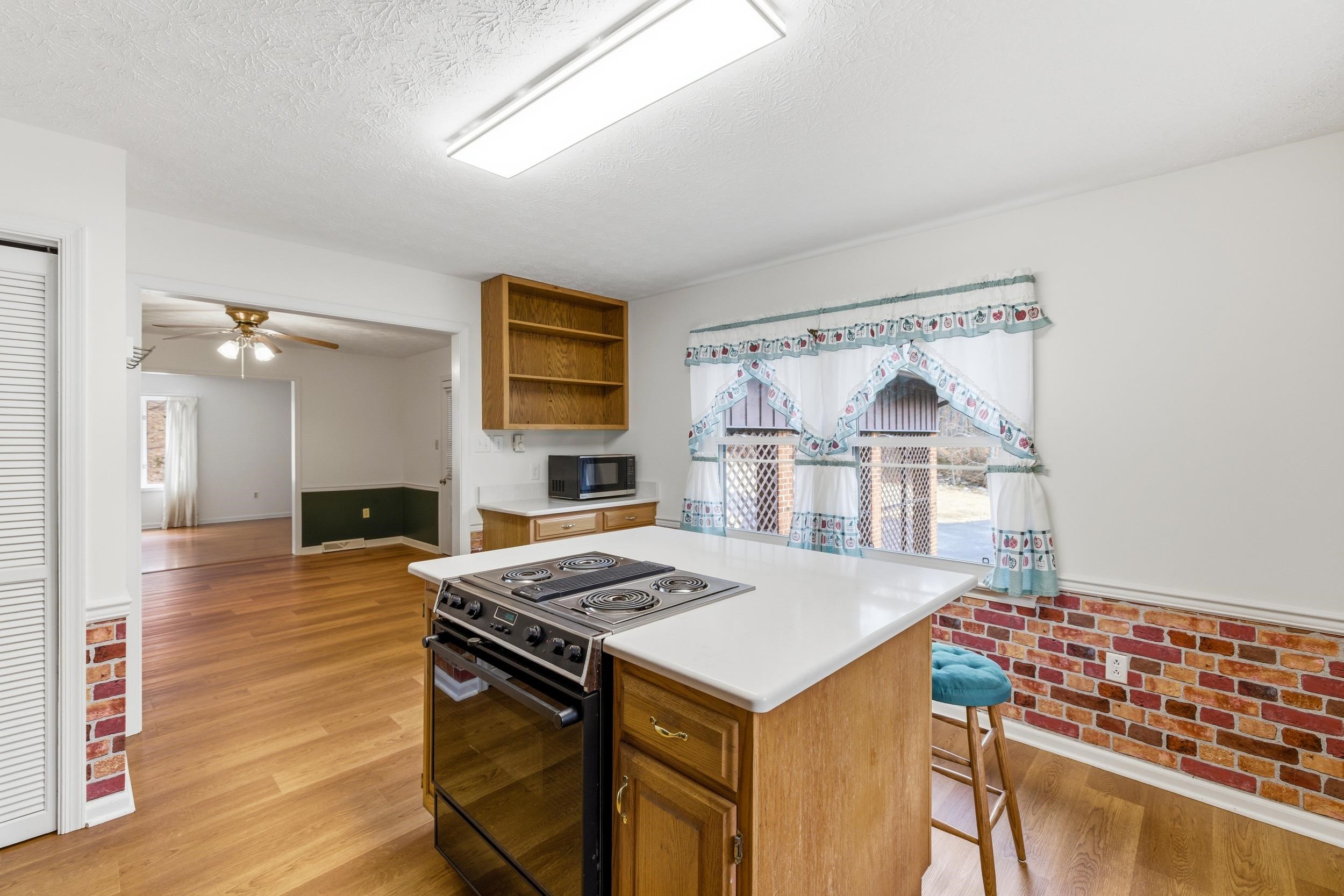 2800 ROCKY BRANCH RD, LURAY, Virginia 22835, 4 Bedrooms Bedrooms, ,3 BathroomsBathrooms,Residential,2800 ROCKY BRANCH RD,673687 MLS # 673687