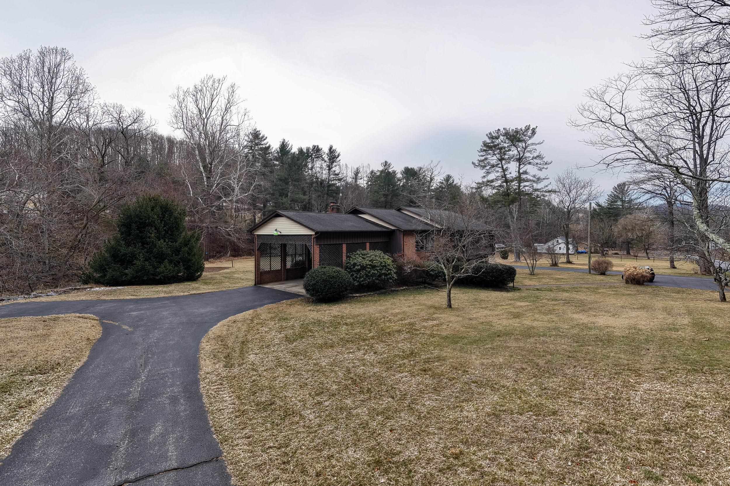 2800 ROCKY BRANCH RD, LURAY, Virginia 22835, 4 Bedrooms Bedrooms, ,3 BathroomsBathrooms,Residential,2800 ROCKY BRANCH RD,673687 MLS # 673687