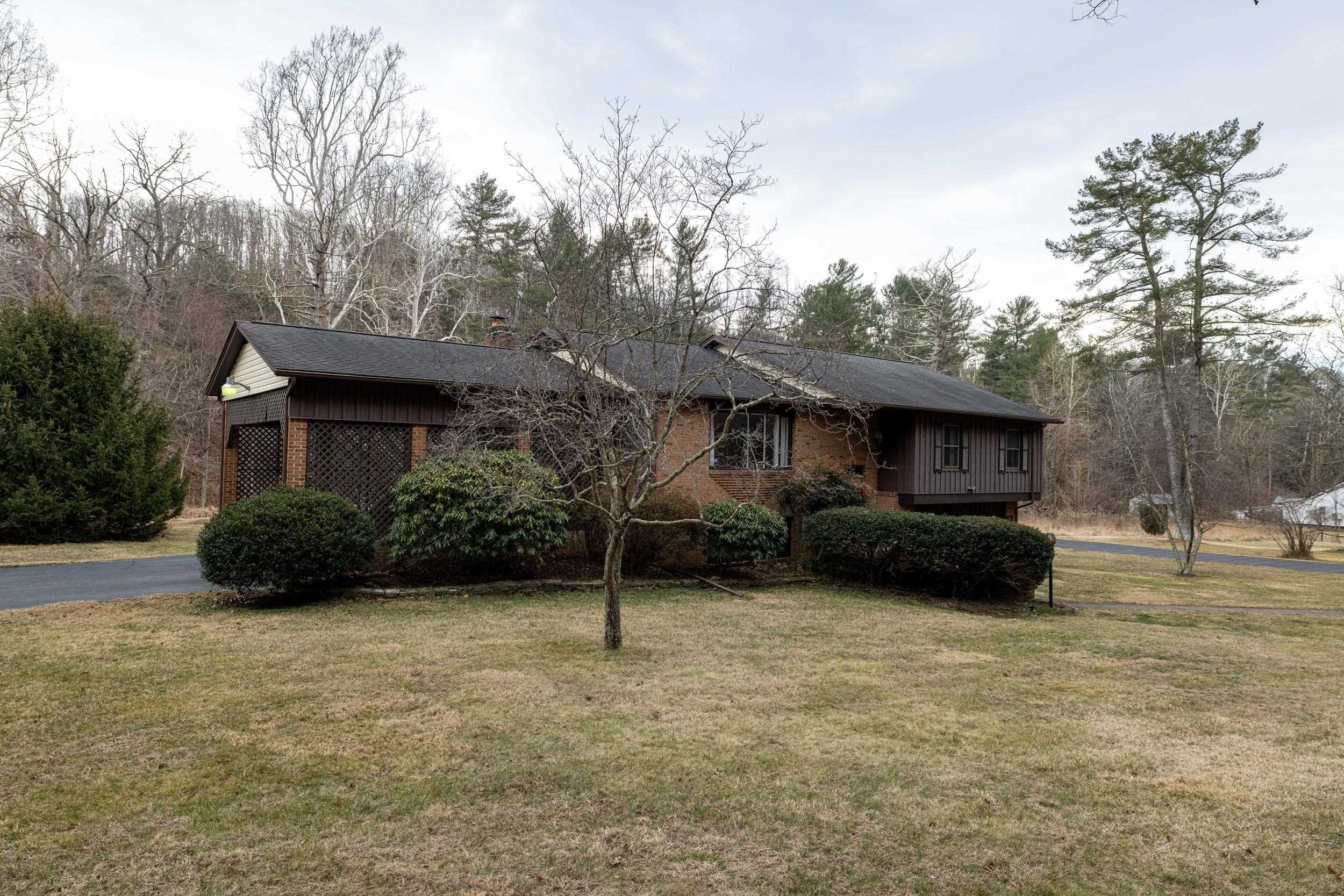 2800 ROCKY BRANCH RD, LURAY, Virginia 22835, 4 Bedrooms Bedrooms, ,3 BathroomsBathrooms,Residential,2800 ROCKY BRANCH RD,673687 MLS # 673687