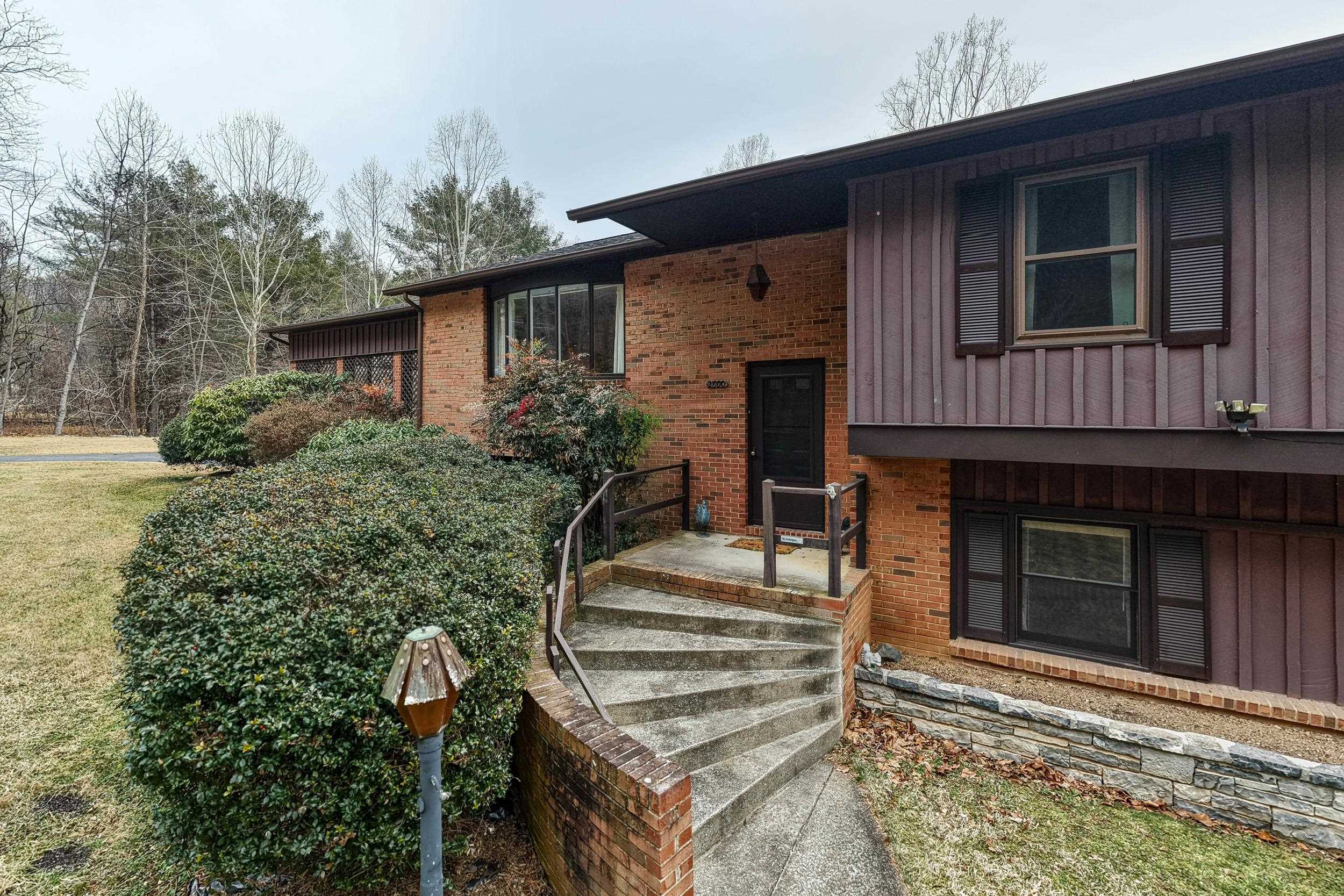 2800 ROCKY BRANCH RD, LURAY, Virginia 22835, 4 Bedrooms Bedrooms, ,3 BathroomsBathrooms,Residential,2800 ROCKY BRANCH RD,673687 MLS # 673687