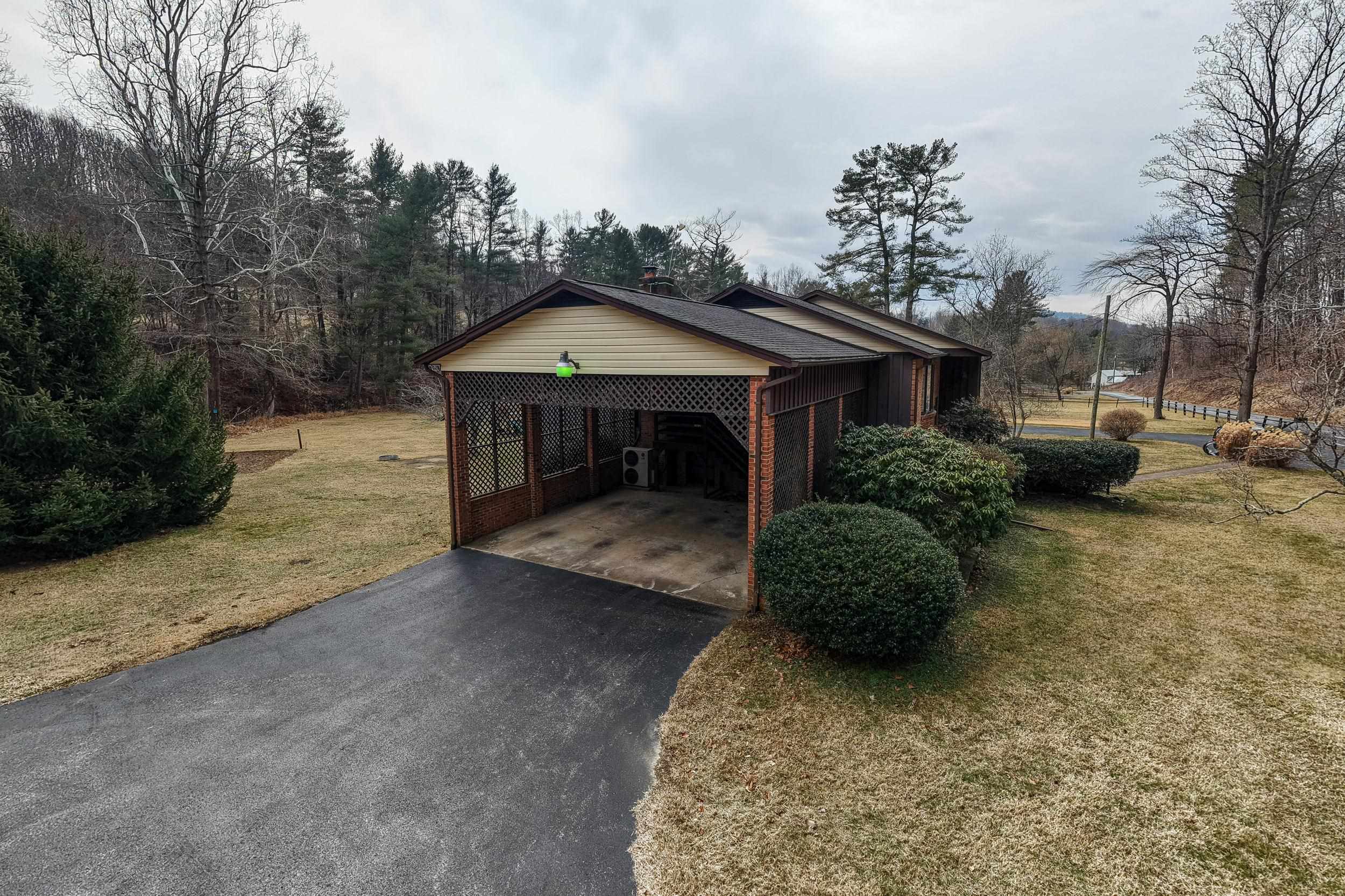 2800 ROCKY BRANCH RD, LURAY, Virginia 22835, 4 Bedrooms Bedrooms, ,3 BathroomsBathrooms,Residential,2800 ROCKY BRANCH RD,673687 MLS # 673687