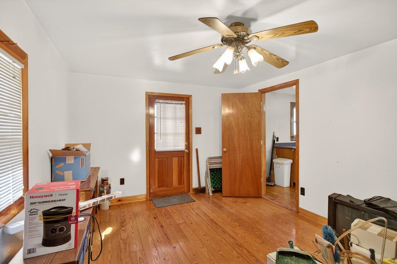 10677 ALLMAN RD, DAYTON, Virginia 22821, 3 Bedrooms Bedrooms, ,1 BathroomBathrooms,Residential,10677 ALLMAN RD,673691 MLS # 673691