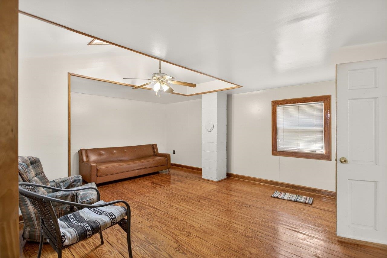 10677 ALLMAN RD, DAYTON, Virginia 22821, 3 Bedrooms Bedrooms, ,1 BathroomBathrooms,Residential,10677 ALLMAN RD,673691 MLS # 673691