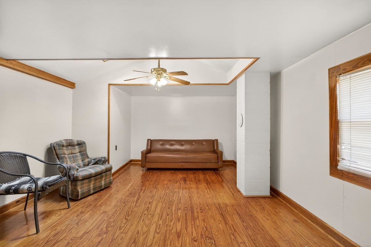 10677 ALLMAN RD, DAYTON, Virginia 22821, 3 Bedrooms Bedrooms, ,1 BathroomBathrooms,Residential,10677 ALLMAN RD,673691 MLS # 673691