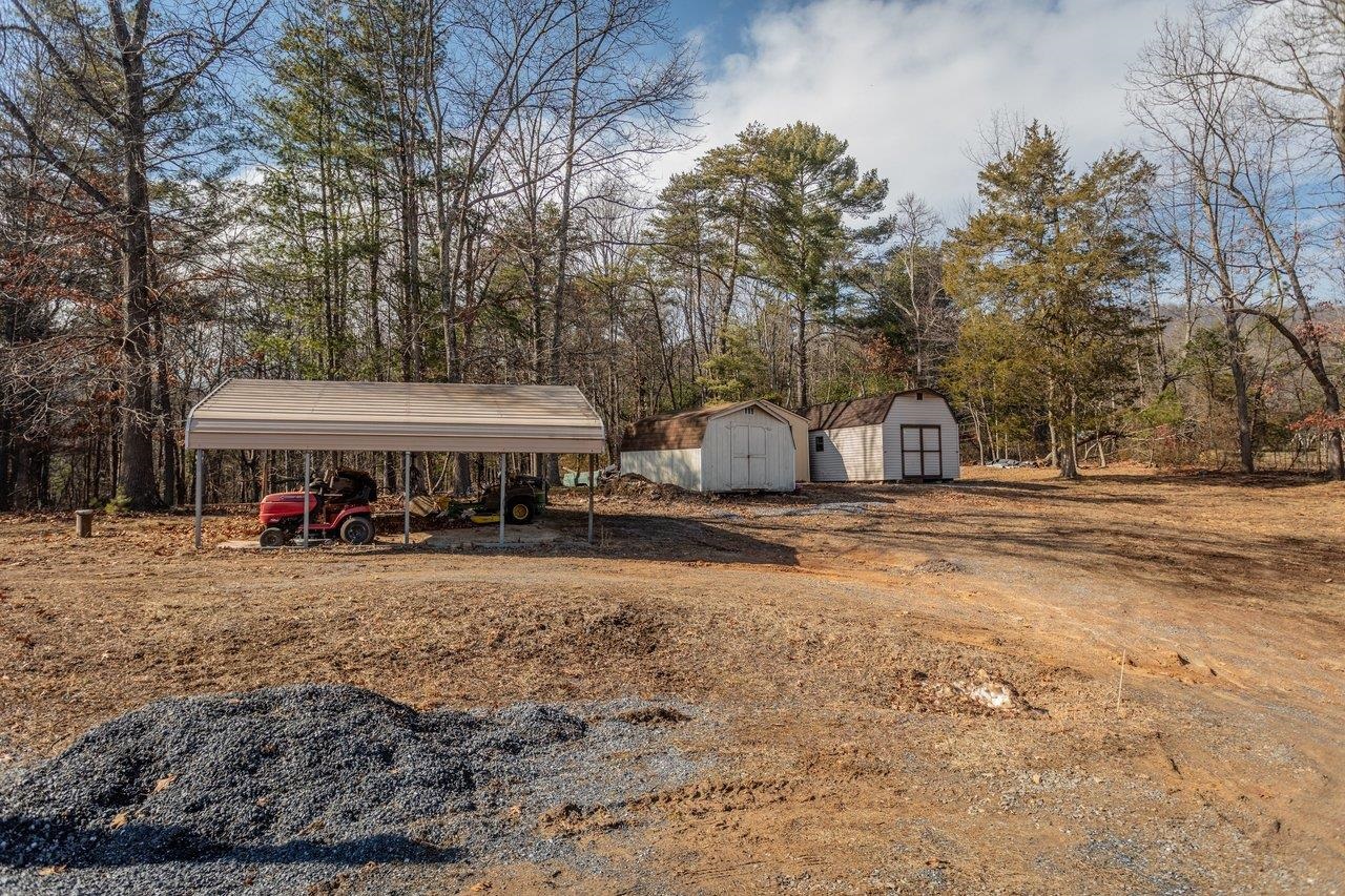 10677 ALLMAN RD, DAYTON, Virginia 22821, 3 Bedrooms Bedrooms, ,1 BathroomBathrooms,Residential,10677 ALLMAN RD,673691 MLS # 673691