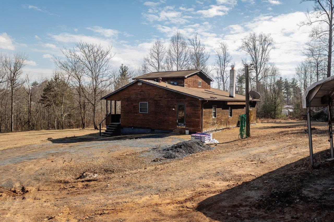 10677 ALLMAN RD, DAYTON, Virginia 22821, 3 Bedrooms Bedrooms, ,1 BathroomBathrooms,Residential,10677 ALLMAN RD,673691 MLS # 673691