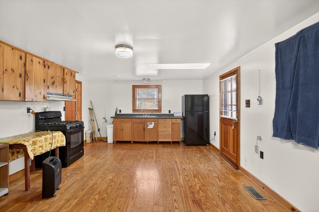 10677 ALLMAN RD, DAYTON, Virginia 22821, 3 Bedrooms Bedrooms, ,1 BathroomBathrooms,Residential,10677 ALLMAN RD,673691 MLS # 673691