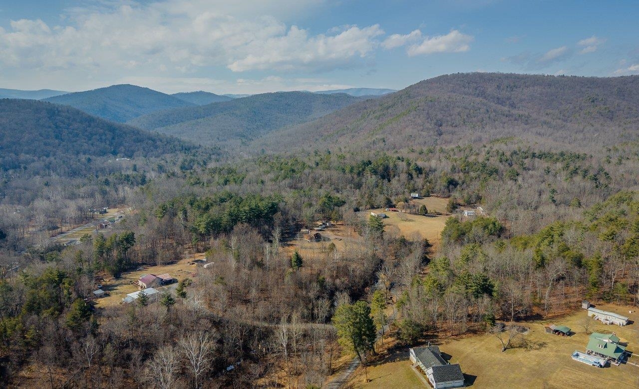 10677 ALLMAN RD, DAYTON, Virginia 22821, 3 Bedrooms Bedrooms, ,1 BathroomBathrooms,Residential,10677 ALLMAN RD,673691 MLS # 673691