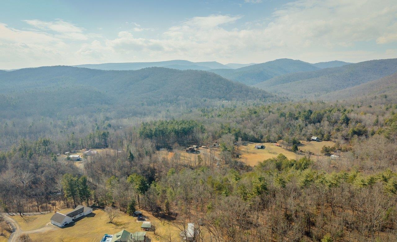 10677 ALLMAN RD, DAYTON, Virginia 22821, 3 Bedrooms Bedrooms, ,1 BathroomBathrooms,Residential,10677 ALLMAN RD,673691 MLS # 673691