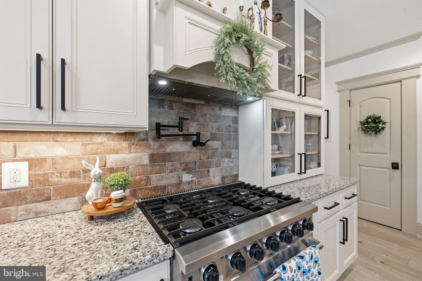 86 HINSONS FORD RD, AMISSVILLE, Virginia 20106, 4 Bedrooms Bedrooms, ,4 BathroomsBathrooms,Residential,For sale,86 HINSONS FORD RD,VARP2002466 MLS # VARP2002466