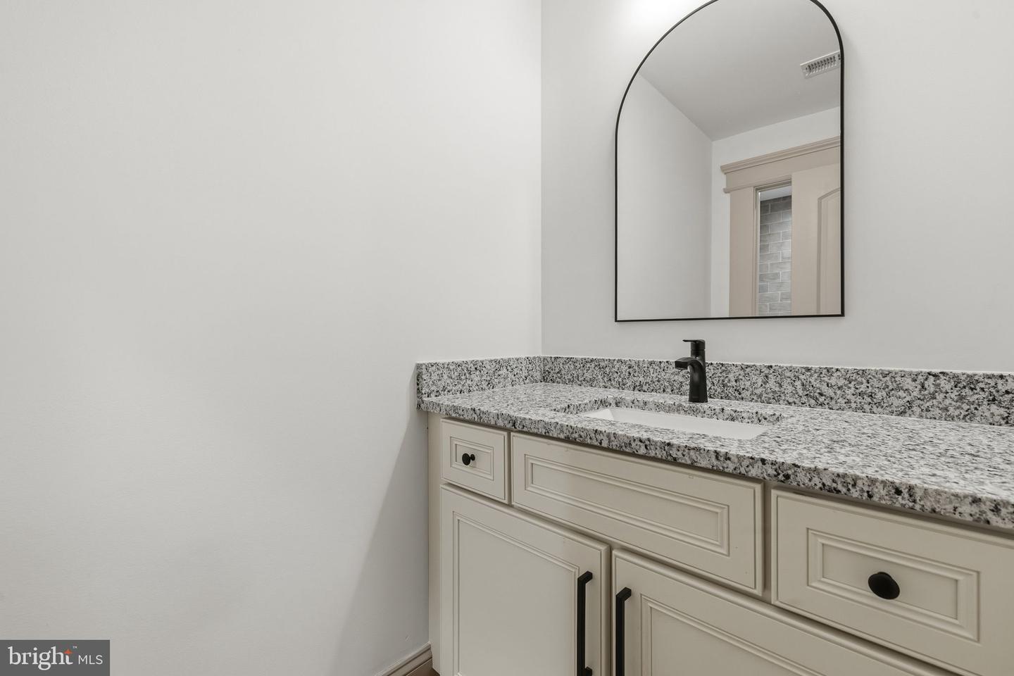 86 HINSONS FORD RD, AMISSVILLE, Virginia 20106, 4 Bedrooms Bedrooms, ,4 BathroomsBathrooms,Residential,For sale,86 HINSONS FORD RD,VARP2002466 MLS # VARP2002466