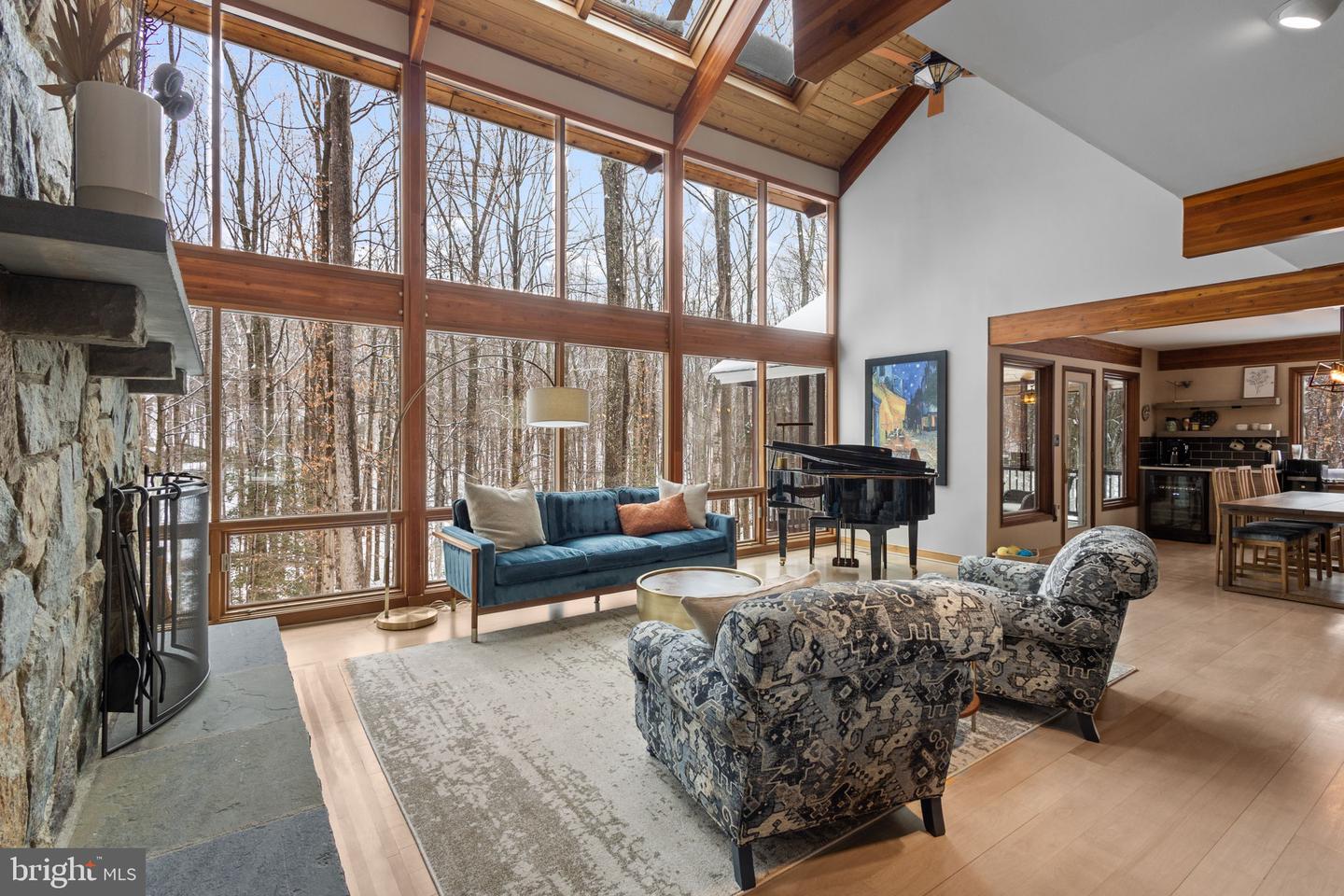 10755 RIVERSCAPE RUN, GREAT FALLS, Virginia 22066, 5 Bedrooms Bedrooms, ,4 BathroomsBathrooms,Residential,For sale,10755 RIVERSCAPE RUN,VAFX2288028 MLS # VAFX2288028 10755 RIVERSCAPE RUN, GREAT FALLS, Virginia 22066, 5 Bedrooms Bedrooms, ,4 BathroomsBathrooms,Residential,For sale,10755 RIVERSCAPE RUN,VAFX2288028 MLS # VAFX2288028