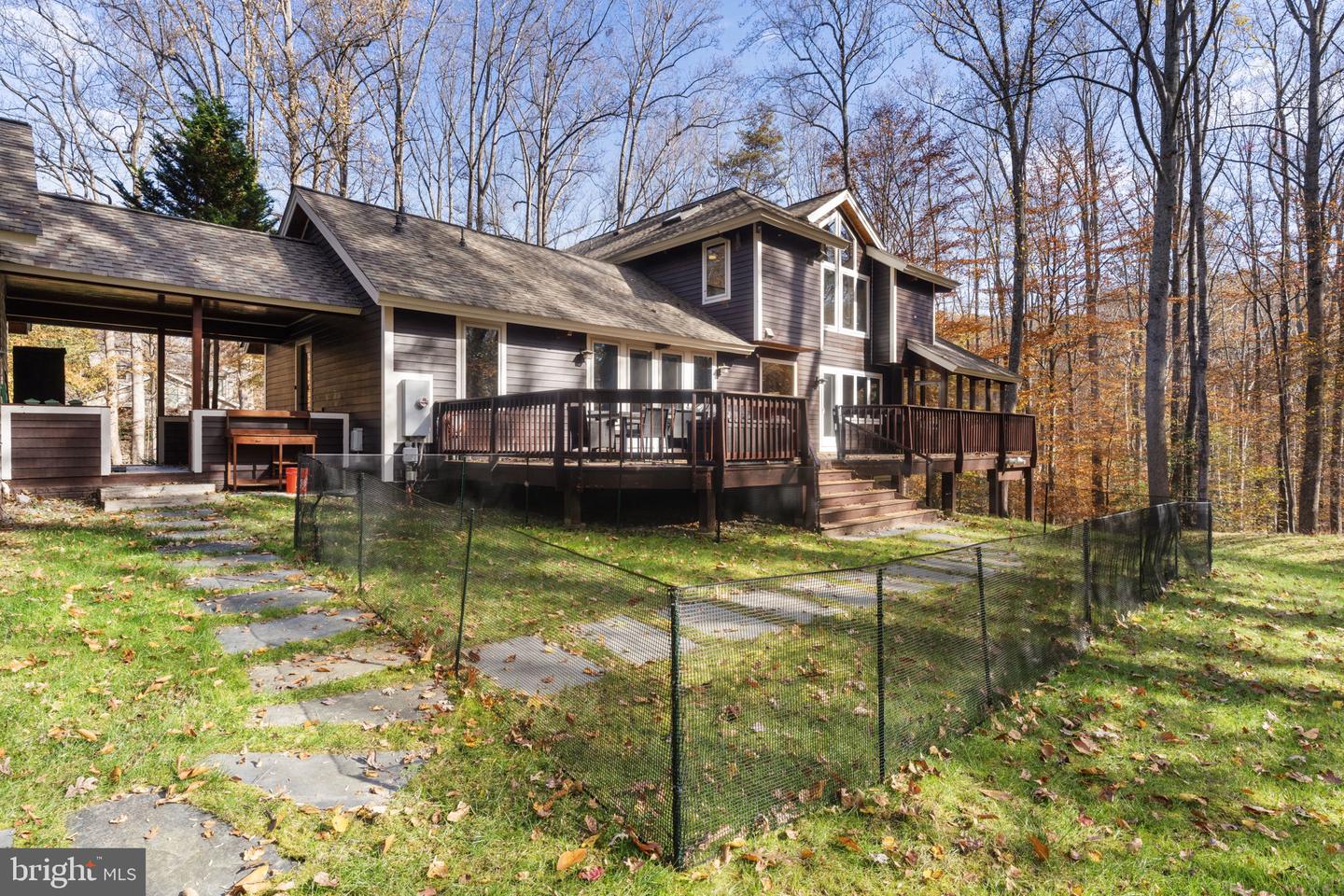 10755 RIVERSCAPE RUN, GREAT FALLS, Virginia 22066, 5 Bedrooms Bedrooms, ,4 BathroomsBathrooms,Residential,For sale,10755 RIVERSCAPE RUN,VAFX2288028 MLS # VAFX2288028 10755 RIVERSCAPE RUN, GREAT FALLS, Virginia 22066, 5 Bedrooms Bedrooms, ,4 BathroomsBathrooms,Residential,For sale,10755 RIVERSCAPE RUN,VAFX2288028 MLS # VAFX2288028