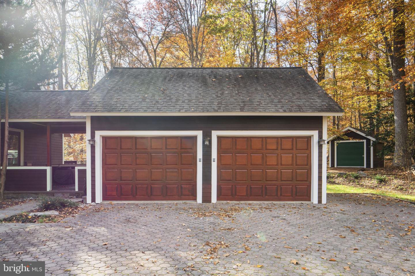 10755 RIVERSCAPE RUN, GREAT FALLS, Virginia 22066, 5 Bedrooms Bedrooms, ,4 BathroomsBathrooms,Residential,For sale,10755 RIVERSCAPE RUN,VAFX2288028 MLS # VAFX2288028 10755 RIVERSCAPE RUN, GREAT FALLS, Virginia 22066, 5 Bedrooms Bedrooms, ,4 BathroomsBathrooms,Residential,For sale,10755 RIVERSCAPE RUN,VAFX2288028 MLS # VAFX2288028