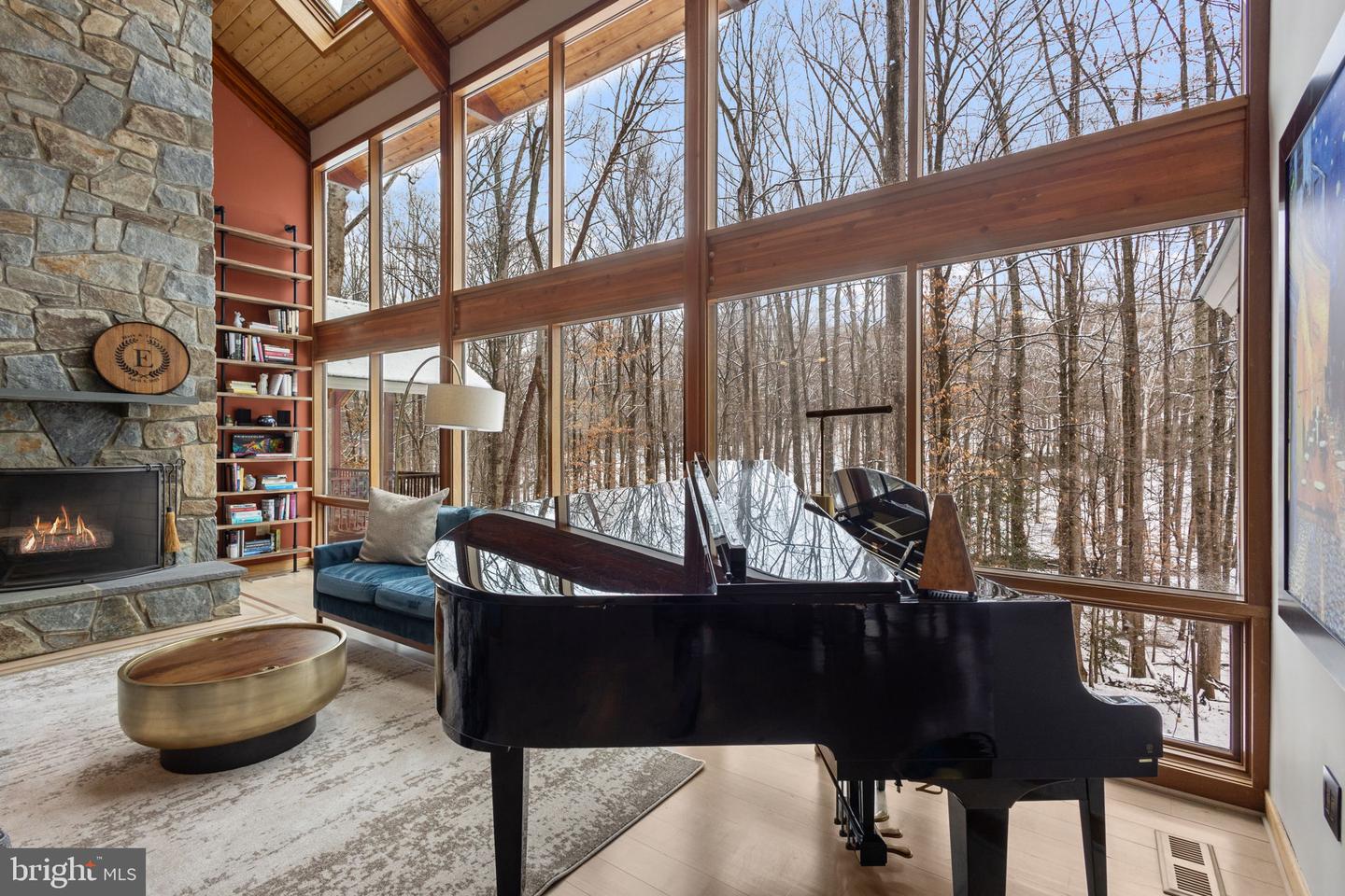 10755 RIVERSCAPE RUN, GREAT FALLS, Virginia 22066, 5 Bedrooms Bedrooms, ,4 BathroomsBathrooms,Residential,For sale,10755 RIVERSCAPE RUN,VAFX2288028 MLS # VAFX2288028 10755 RIVERSCAPE RUN, GREAT FALLS, Virginia 22066, 5 Bedrooms Bedrooms, ,4 BathroomsBathrooms,Residential,For sale,10755 RIVERSCAPE RUN,VAFX2288028 MLS # VAFX2288028