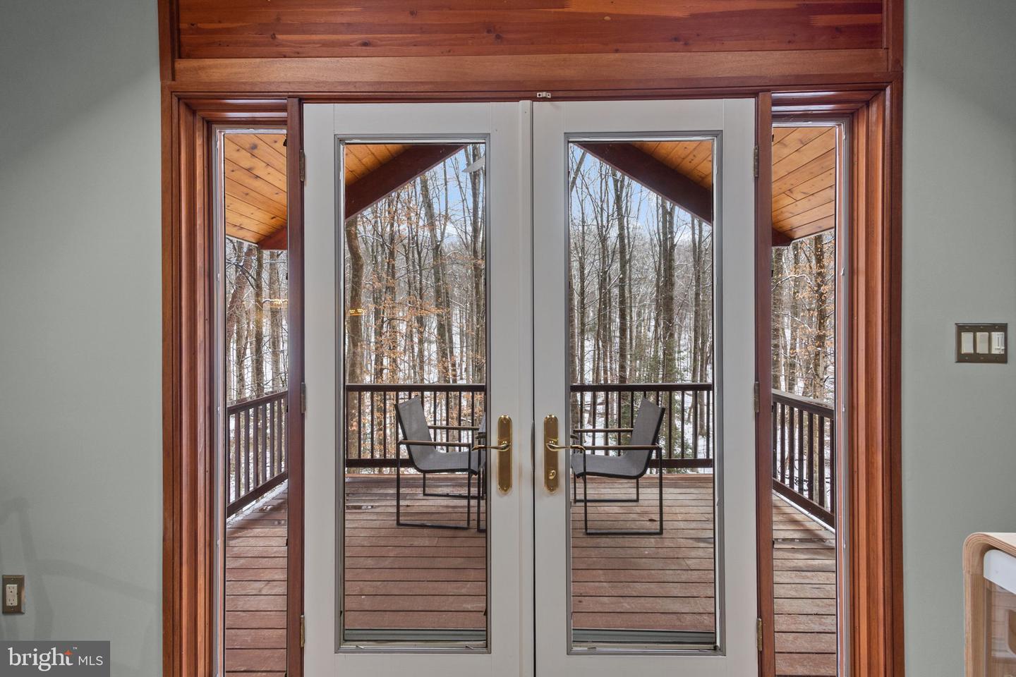 10755 RIVERSCAPE RUN, GREAT FALLS, Virginia 22066, 5 Bedrooms Bedrooms, ,4 BathroomsBathrooms,Residential,For sale,10755 RIVERSCAPE RUN,VAFX2288028 MLS # VAFX2288028 10755 RIVERSCAPE RUN, GREAT FALLS, Virginia 22066, 5 Bedrooms Bedrooms, ,4 BathroomsBathrooms,Residential,For sale,10755 RIVERSCAPE RUN,VAFX2288028 MLS # VAFX2288028