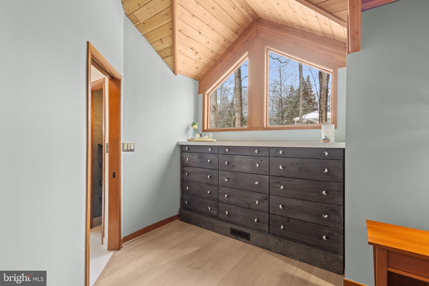 10755 RIVERSCAPE RUN, GREAT FALLS, Virginia 22066, 5 Bedrooms Bedrooms, ,4 BathroomsBathrooms,Residential,For sale,10755 RIVERSCAPE RUN,VAFX2288028 MLS # VAFX2288028 10755 RIVERSCAPE RUN, GREAT FALLS, Virginia 22066, 5 Bedrooms Bedrooms, ,4 BathroomsBathrooms,Residential,For sale,10755 RIVERSCAPE RUN,VAFX2288028 MLS # VAFX2288028