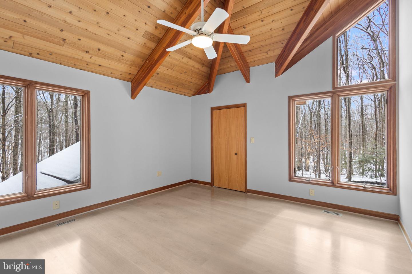 10755 RIVERSCAPE RUN, GREAT FALLS, Virginia 22066, 5 Bedrooms Bedrooms, ,4 BathroomsBathrooms,Residential,For sale,10755 RIVERSCAPE RUN,VAFX2288028 MLS # VAFX2288028 10755 RIVERSCAPE RUN, GREAT FALLS, Virginia 22066, 5 Bedrooms Bedrooms, ,4 BathroomsBathrooms,Residential,For sale,10755 RIVERSCAPE RUN,VAFX2288028 MLS # VAFX2288028