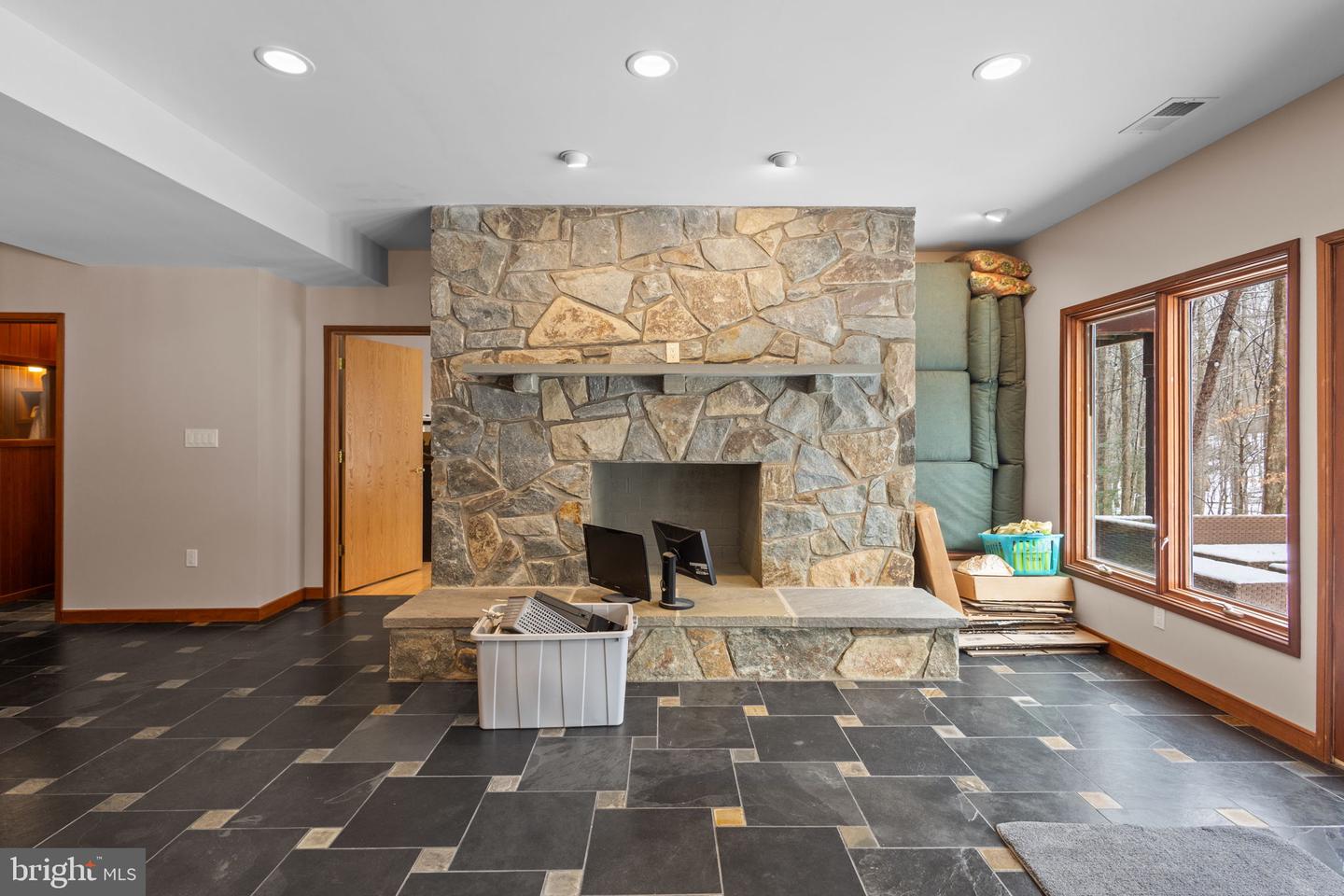 10755 RIVERSCAPE RUN, GREAT FALLS, Virginia 22066, 5 Bedrooms Bedrooms, ,4 BathroomsBathrooms,Residential,For sale,10755 RIVERSCAPE RUN,VAFX2288028 MLS # VAFX2288028 10755 RIVERSCAPE RUN, GREAT FALLS, Virginia 22066, 5 Bedrooms Bedrooms, ,4 BathroomsBathrooms,Residential,For sale,10755 RIVERSCAPE RUN,VAFX2288028 MLS # VAFX2288028