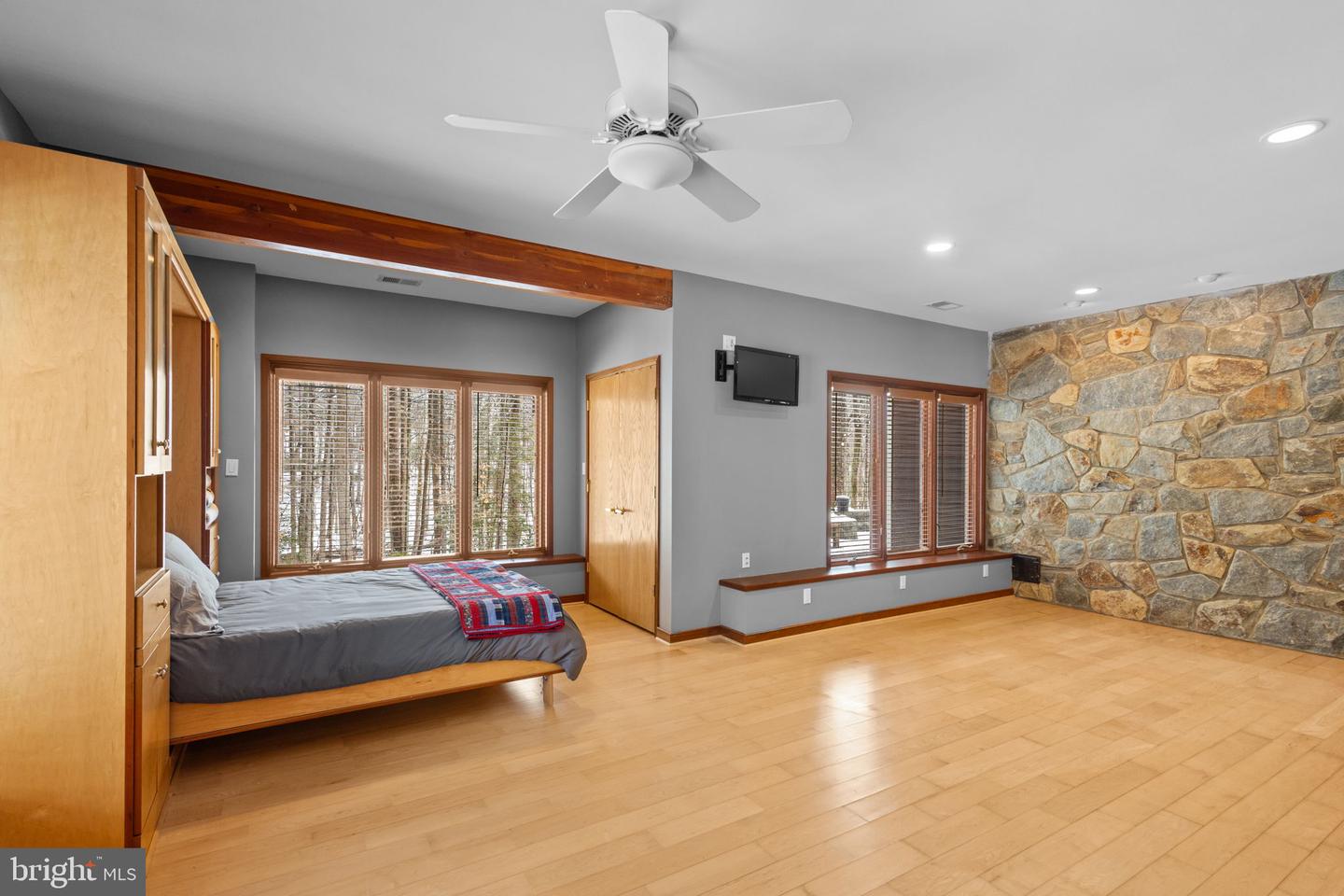 10755 RIVERSCAPE RUN, GREAT FALLS, Virginia 22066, 5 Bedrooms Bedrooms, ,4 BathroomsBathrooms,Residential,For sale,10755 RIVERSCAPE RUN,VAFX2288028 MLS # VAFX2288028 10755 RIVERSCAPE RUN, GREAT FALLS, Virginia 22066, 5 Bedrooms Bedrooms, ,4 BathroomsBathrooms,Residential,For sale,10755 RIVERSCAPE RUN,VAFX2288028 MLS # VAFX2288028