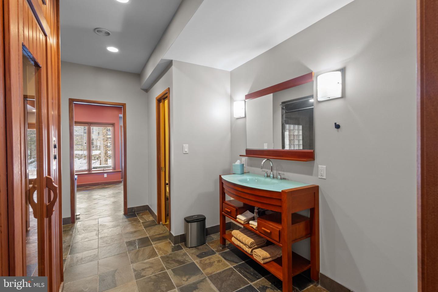 10755 RIVERSCAPE RUN, GREAT FALLS, Virginia 22066, 5 Bedrooms Bedrooms, ,4 BathroomsBathrooms,Residential,For sale,10755 RIVERSCAPE RUN,VAFX2288028 MLS # VAFX2288028 10755 RIVERSCAPE RUN, GREAT FALLS, Virginia 22066, 5 Bedrooms Bedrooms, ,4 BathroomsBathrooms,Residential,For sale,10755 RIVERSCAPE RUN,VAFX2288028 MLS # VAFX2288028