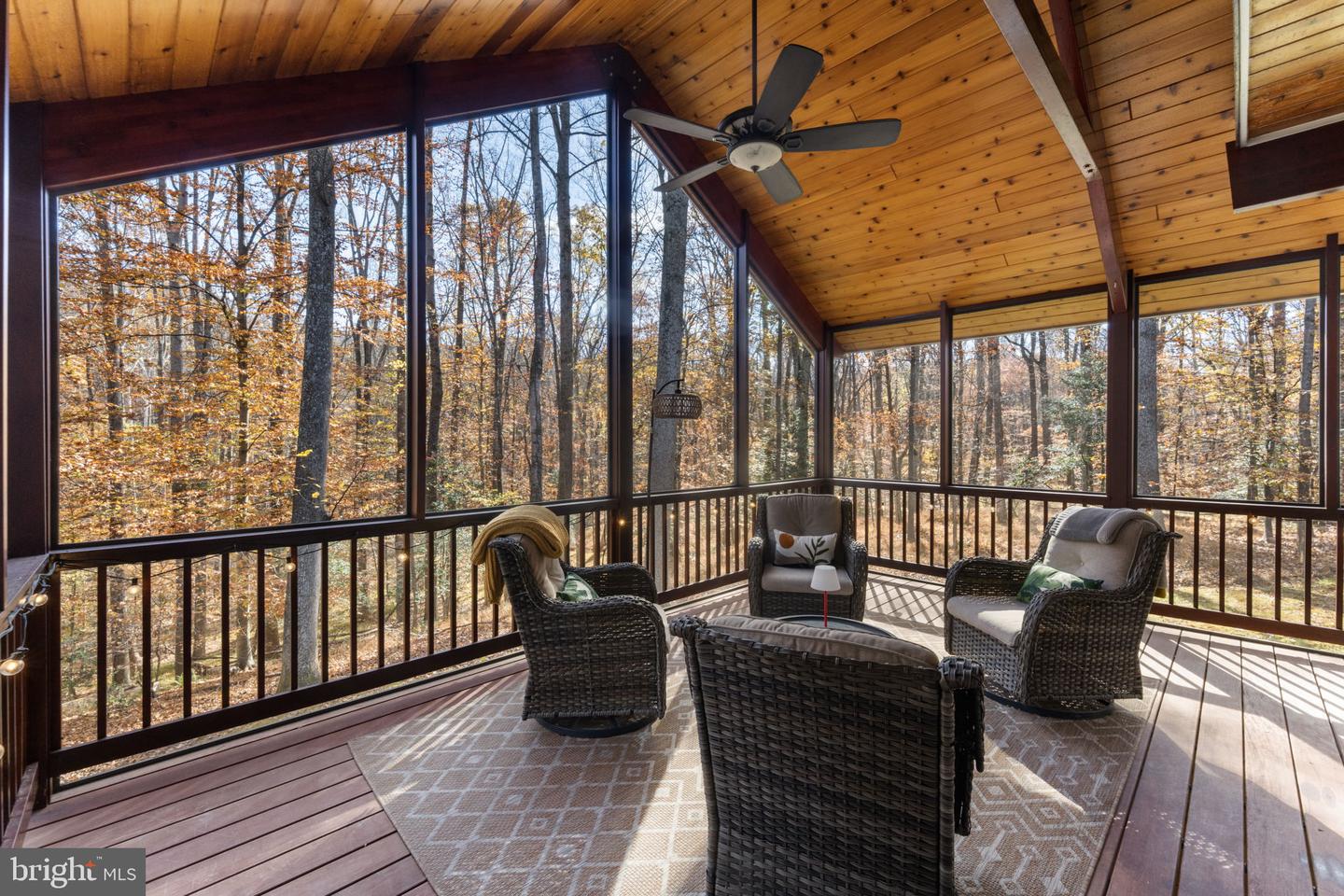 10755 RIVERSCAPE RUN, GREAT FALLS, Virginia 22066, 5 Bedrooms Bedrooms, ,4 BathroomsBathrooms,Residential,For sale,10755 RIVERSCAPE RUN,VAFX2288028 MLS # VAFX2288028 10755 RIVERSCAPE RUN, GREAT FALLS, Virginia 22066, 5 Bedrooms Bedrooms, ,4 BathroomsBathrooms,Residential,For sale,10755 RIVERSCAPE RUN,VAFX2288028 MLS # VAFX2288028