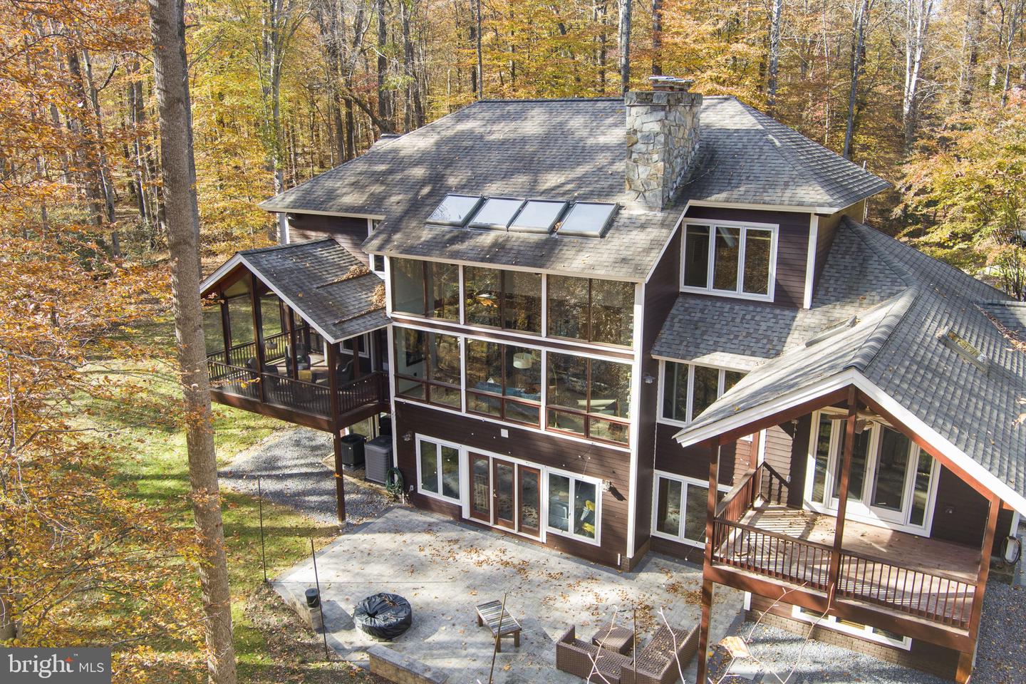 10755 RIVERSCAPE RUN, GREAT FALLS, Virginia 22066, 5 Bedrooms Bedrooms, ,4 BathroomsBathrooms,Residential,For sale,10755 RIVERSCAPE RUN,VAFX2288028 MLS # VAFX2288028 10755 RIVERSCAPE RUN, GREAT FALLS, Virginia 22066, 5 Bedrooms Bedrooms, ,4 BathroomsBathrooms,Residential,For sale,10755 RIVERSCAPE RUN,VAFX2288028 MLS # VAFX2288028