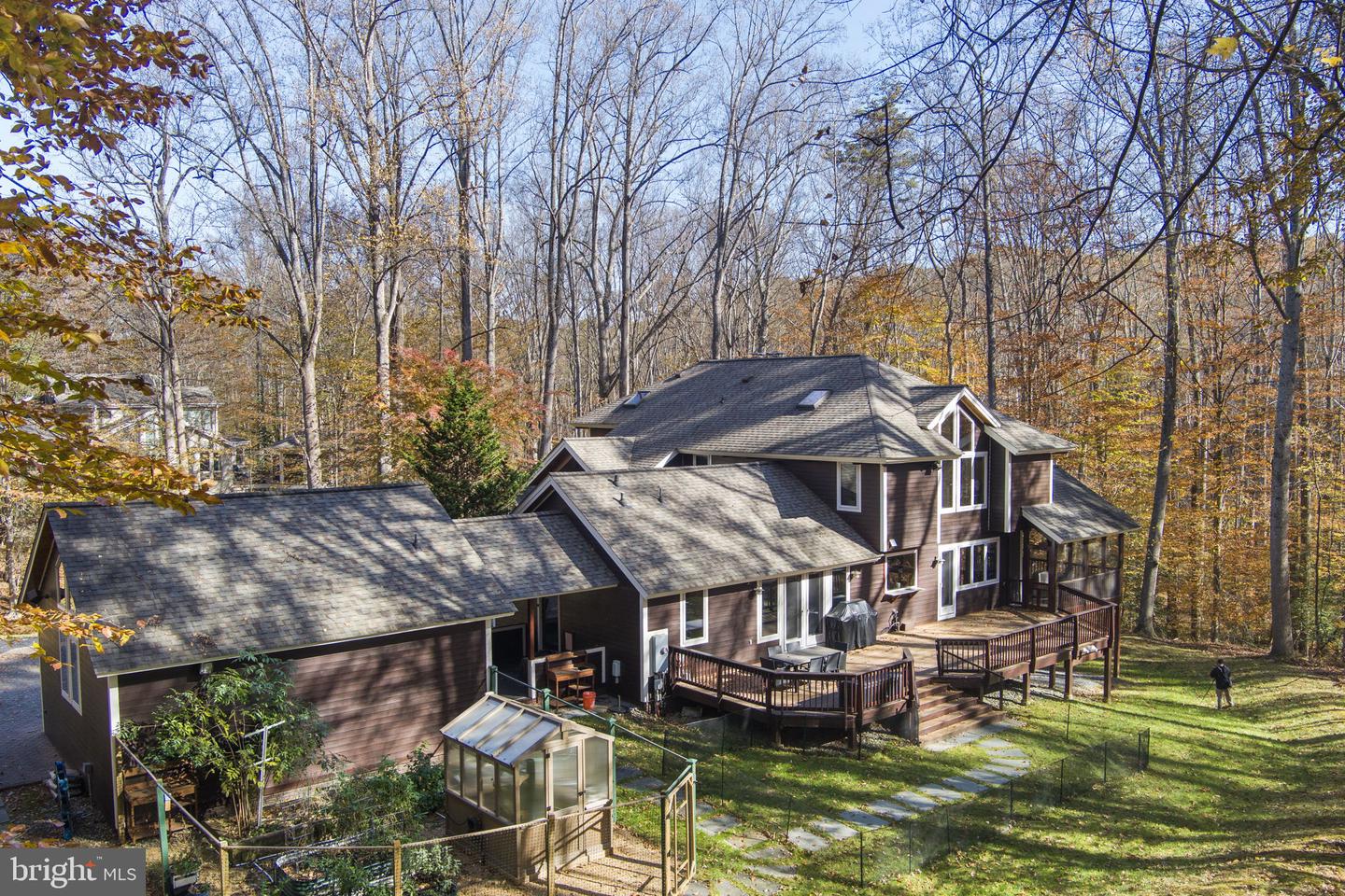 10755 RIVERSCAPE RUN, GREAT FALLS, Virginia 22066, 5 Bedrooms Bedrooms, ,4 BathroomsBathrooms,Residential,For sale,10755 RIVERSCAPE RUN,VAFX2288028 MLS # VAFX2288028 10755 RIVERSCAPE RUN, GREAT FALLS, Virginia 22066, 5 Bedrooms Bedrooms, ,4 BathroomsBathrooms,Residential,For sale,10755 RIVERSCAPE RUN,VAFX2288028 MLS # VAFX2288028