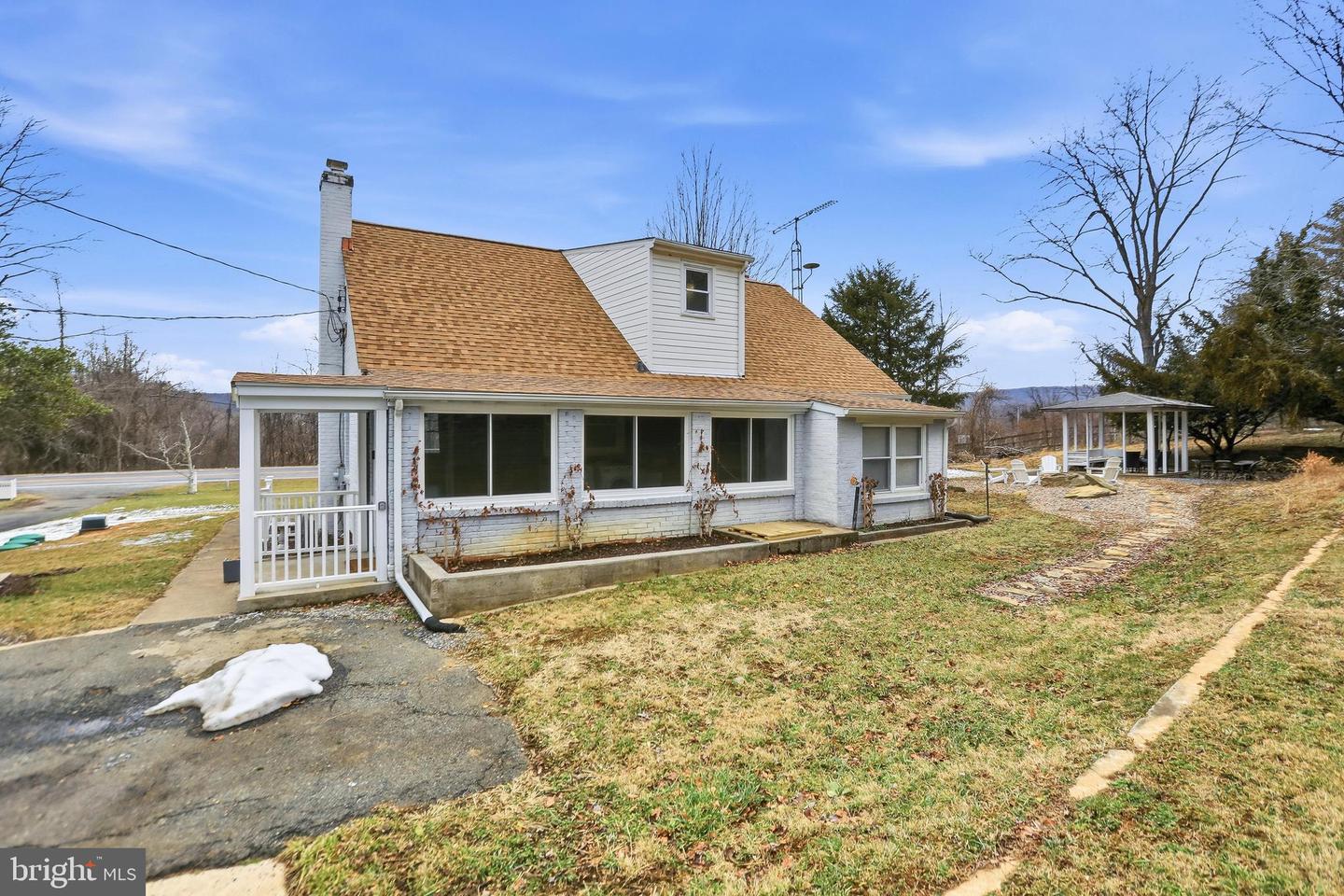 12242 HARPERS FERRY RD, PURCELLVILLE, Virginia 20132, 3 Bedrooms Bedrooms, ,2 BathroomsBathrooms,Residential,For sale,12242 HARPERS FERRY RD,VALO2114982 MLS # VALO2114982