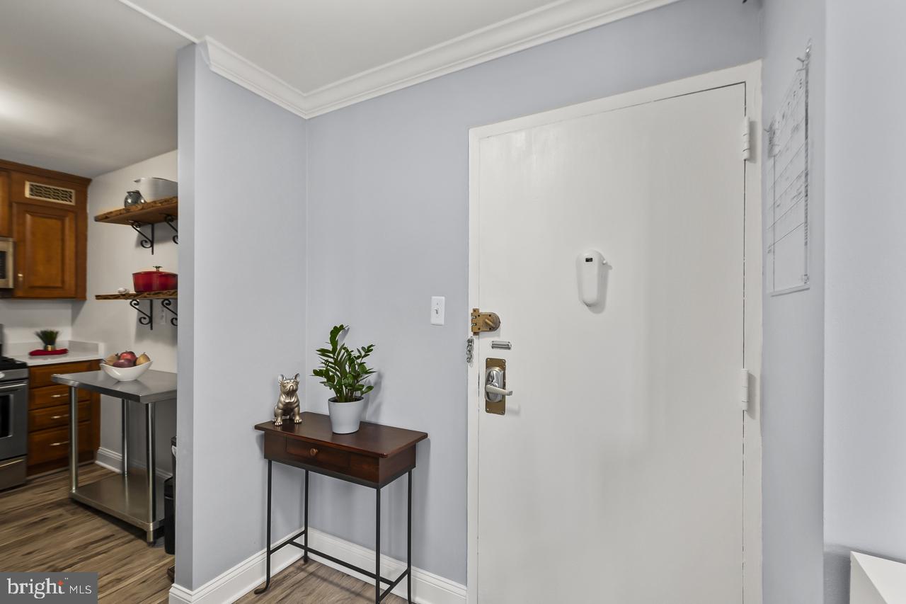 801 N PITT ST #1208, ALEXANDRIA, Virginia 22314, 1 Bedroom Bedrooms, 4 Rooms Rooms,1 BathroomBathrooms,Residential,For sale,801 N PITT ST #1208,VAAX2053680 MLS # VAAX2053680