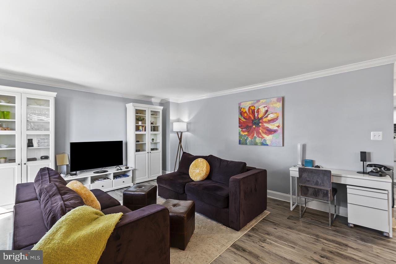 801 N PITT ST #1208, ALEXANDRIA, Virginia 22314, 1 Bedroom Bedrooms, 4 Rooms Rooms,1 BathroomBathrooms,Residential,For sale,801 N PITT ST #1208,VAAX2053680 MLS # VAAX2053680