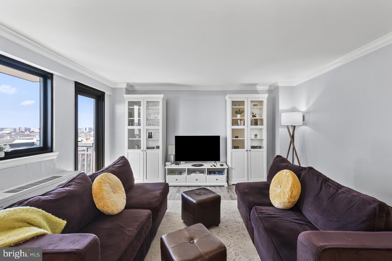 801 N PITT ST #1208, ALEXANDRIA, Virginia 22314, 1 Bedroom Bedrooms, 4 Rooms Rooms,1 BathroomBathrooms,Residential,For sale,801 N PITT ST #1208,VAAX2053680 MLS # VAAX2053680