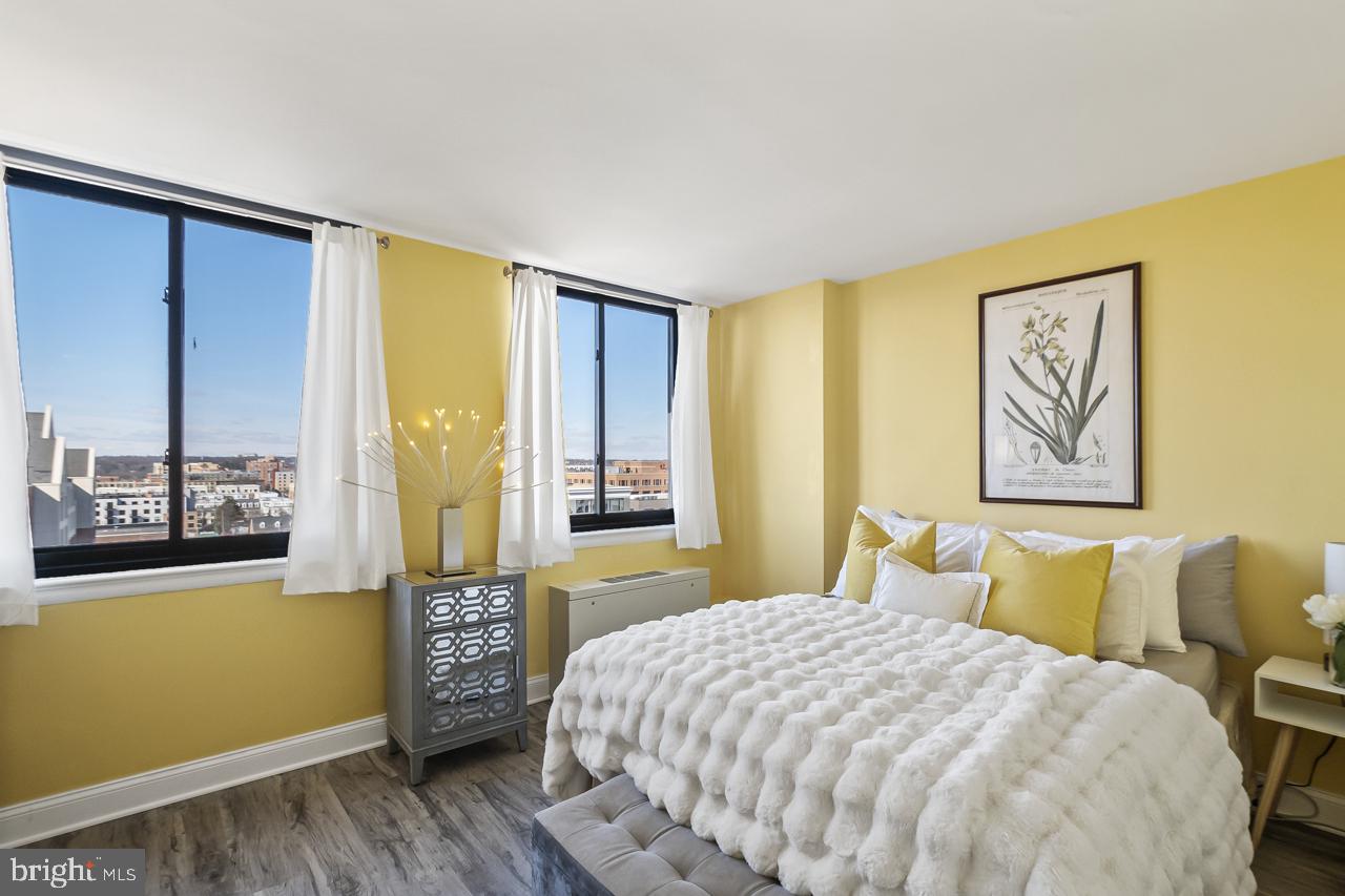 801 N PITT ST #1208, ALEXANDRIA, Virginia 22314, 1 Bedroom Bedrooms, 4 Rooms Rooms,1 BathroomBathrooms,Residential,For sale,801 N PITT ST #1208,VAAX2053680 MLS # VAAX2053680