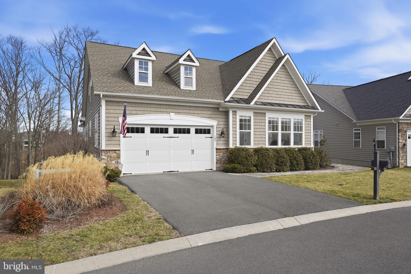 105 TURNSTONE LN, LAKE FREDERICK, Virginia 22630, 4 Bedrooms Bedrooms, ,4 BathroomsBathrooms,Residential,For sale,105 TURNSTONE LN,VAFV2039338 MLS # VAFV2039338