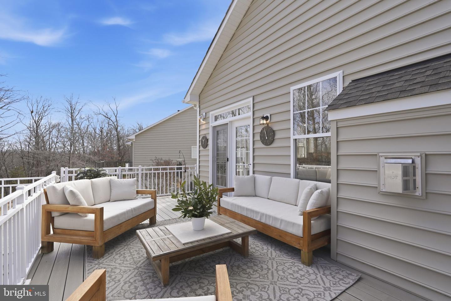 105 TURNSTONE LN, LAKE FREDERICK, Virginia 22630, 4 Bedrooms Bedrooms, ,4 BathroomsBathrooms,Residential,For sale,105 TURNSTONE LN,VAFV2039338 MLS # VAFV2039338