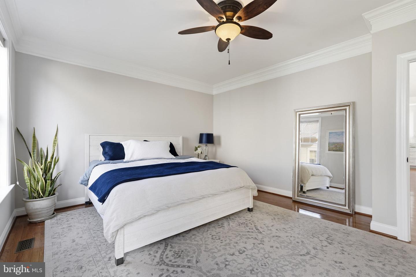 105 TURNSTONE LN, LAKE FREDERICK, Virginia 22630, 4 Bedrooms Bedrooms, ,4 BathroomsBathrooms,Residential,For sale,105 TURNSTONE LN,VAFV2039338 MLS # VAFV2039338