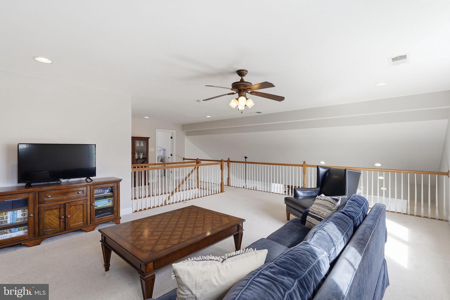 105 TURNSTONE LN, LAKE FREDERICK, Virginia 22630, 4 Bedrooms Bedrooms, ,4 BathroomsBathrooms,Residential,For sale,105 TURNSTONE LN,VAFV2039338 MLS # VAFV2039338