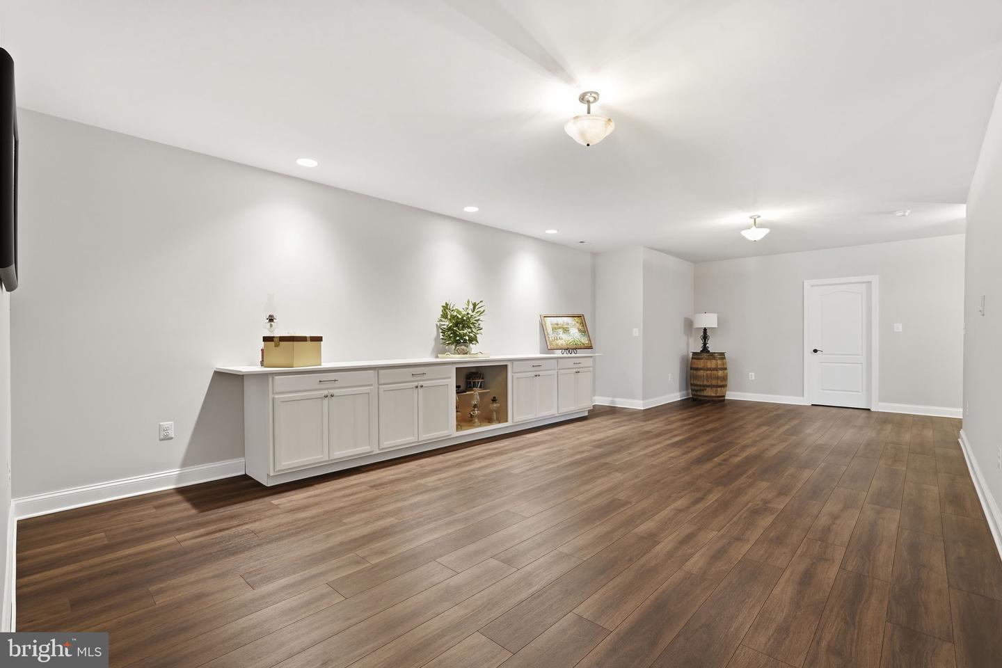 105 TURNSTONE LN, LAKE FREDERICK, Virginia 22630, 4 Bedrooms Bedrooms, ,4 BathroomsBathrooms,Residential,For sale,105 TURNSTONE LN,VAFV2039338 MLS # VAFV2039338